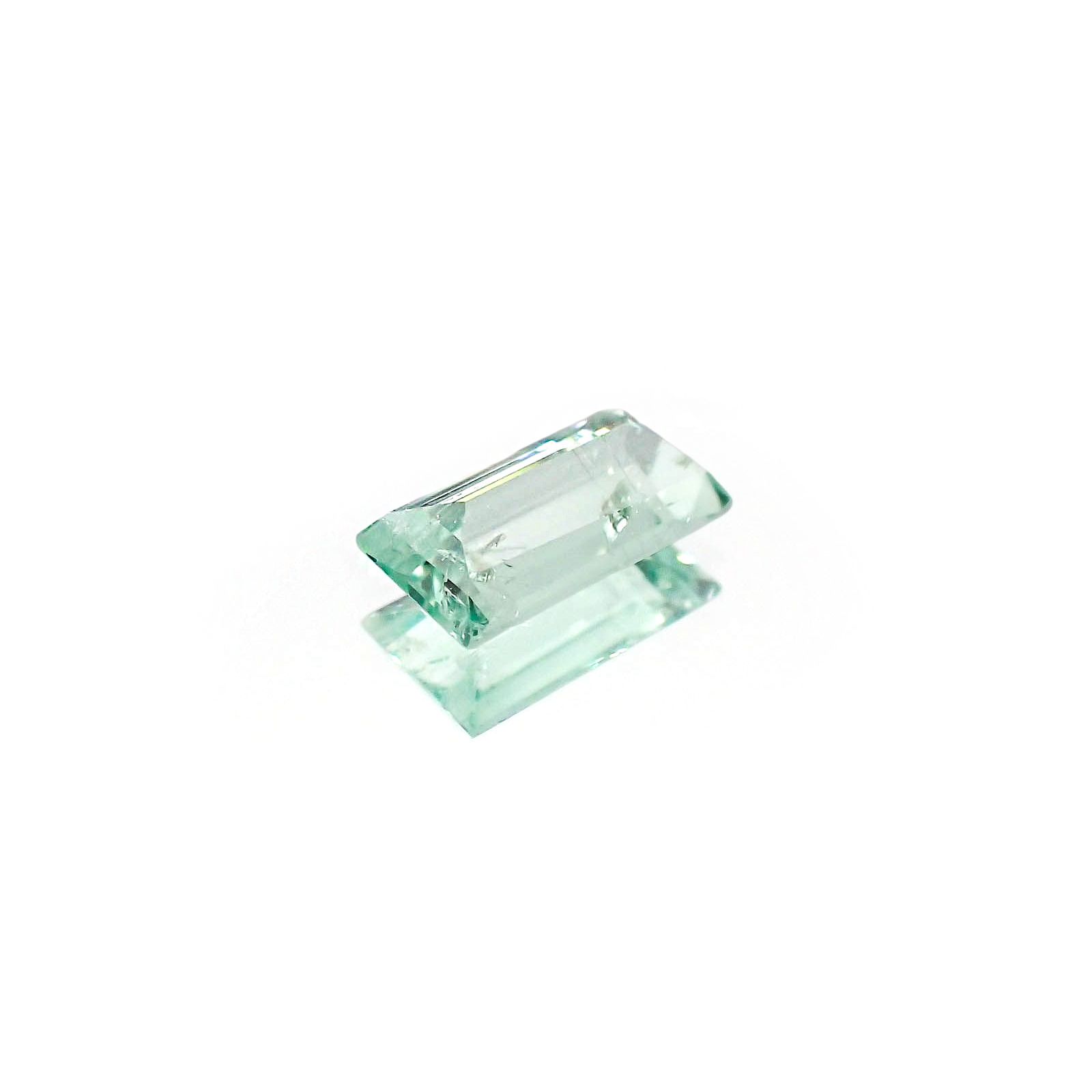 パライバトルマリン(宝石名トルマリン/別名パライバ・トルマリン)モザンビーク産 識別済 1.02ct / 8.2x4.9mm前後 [231023883]