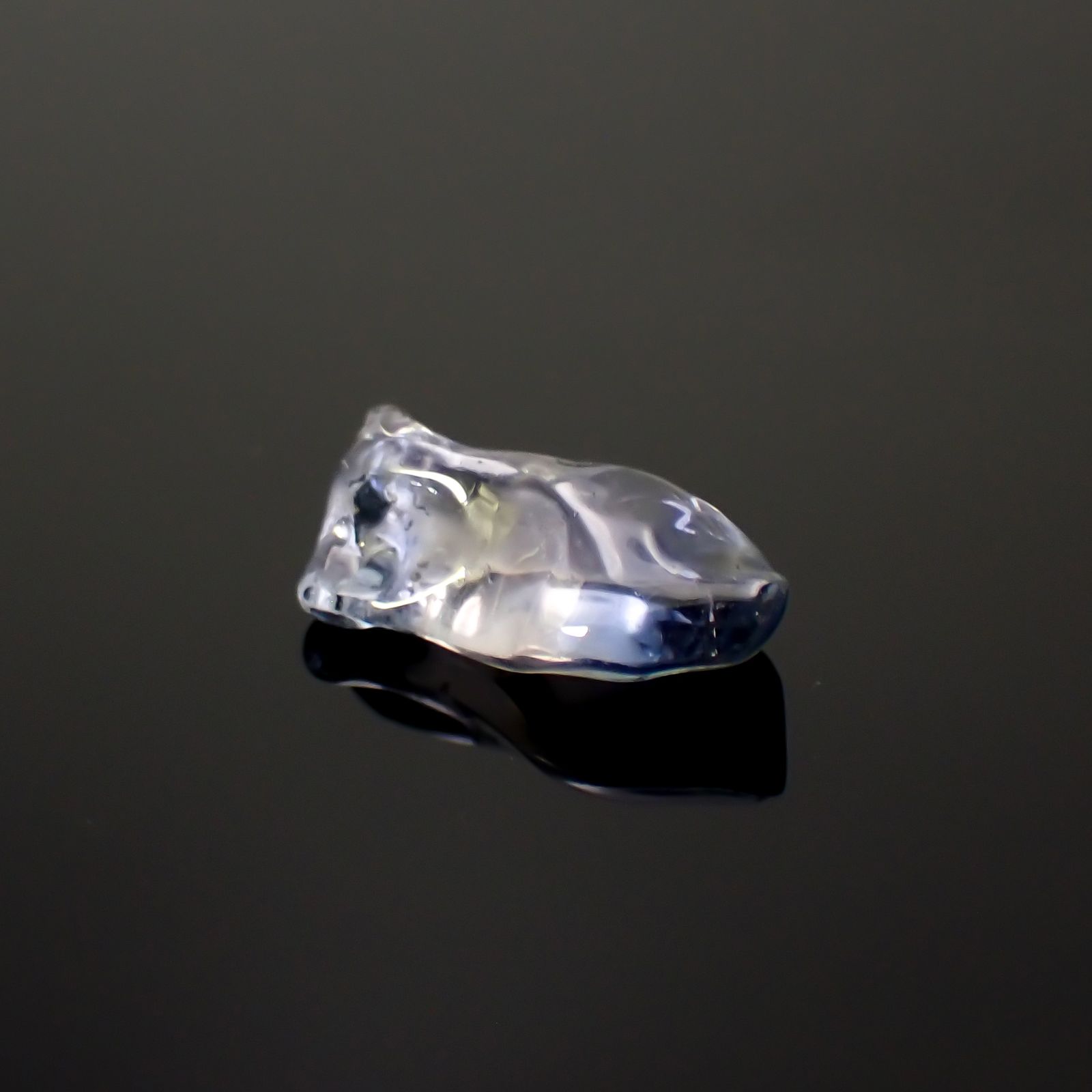 ◇フリーフォーム◇サファイア 非加熱 マダガスカル産 3.11ct[230722661]12.4x6.1mm前後