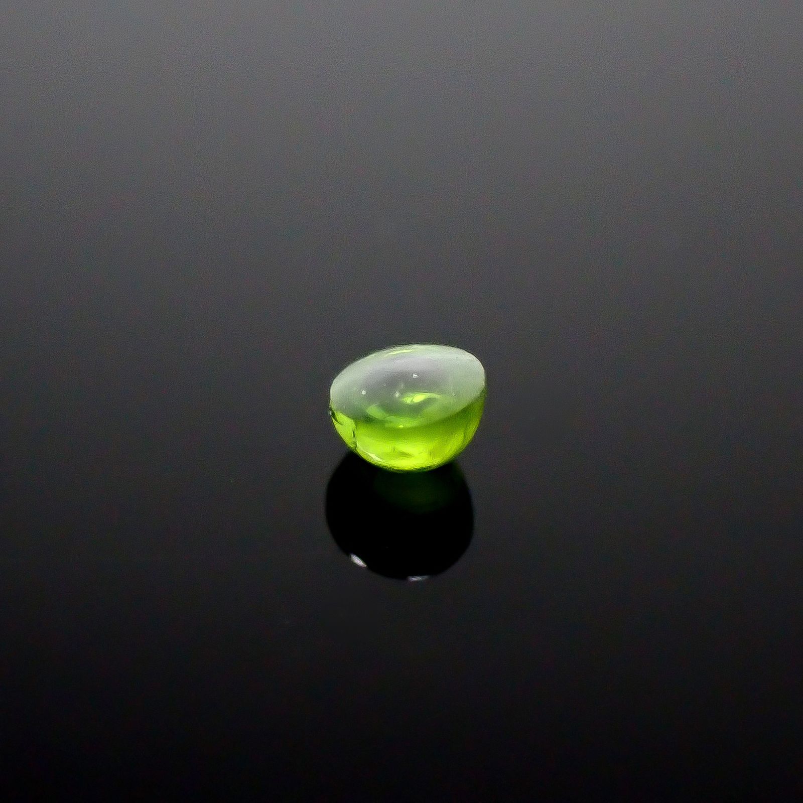 デマントイドガーネット ロシア産 0.069ct[240628246]2.1x2.1mm前後