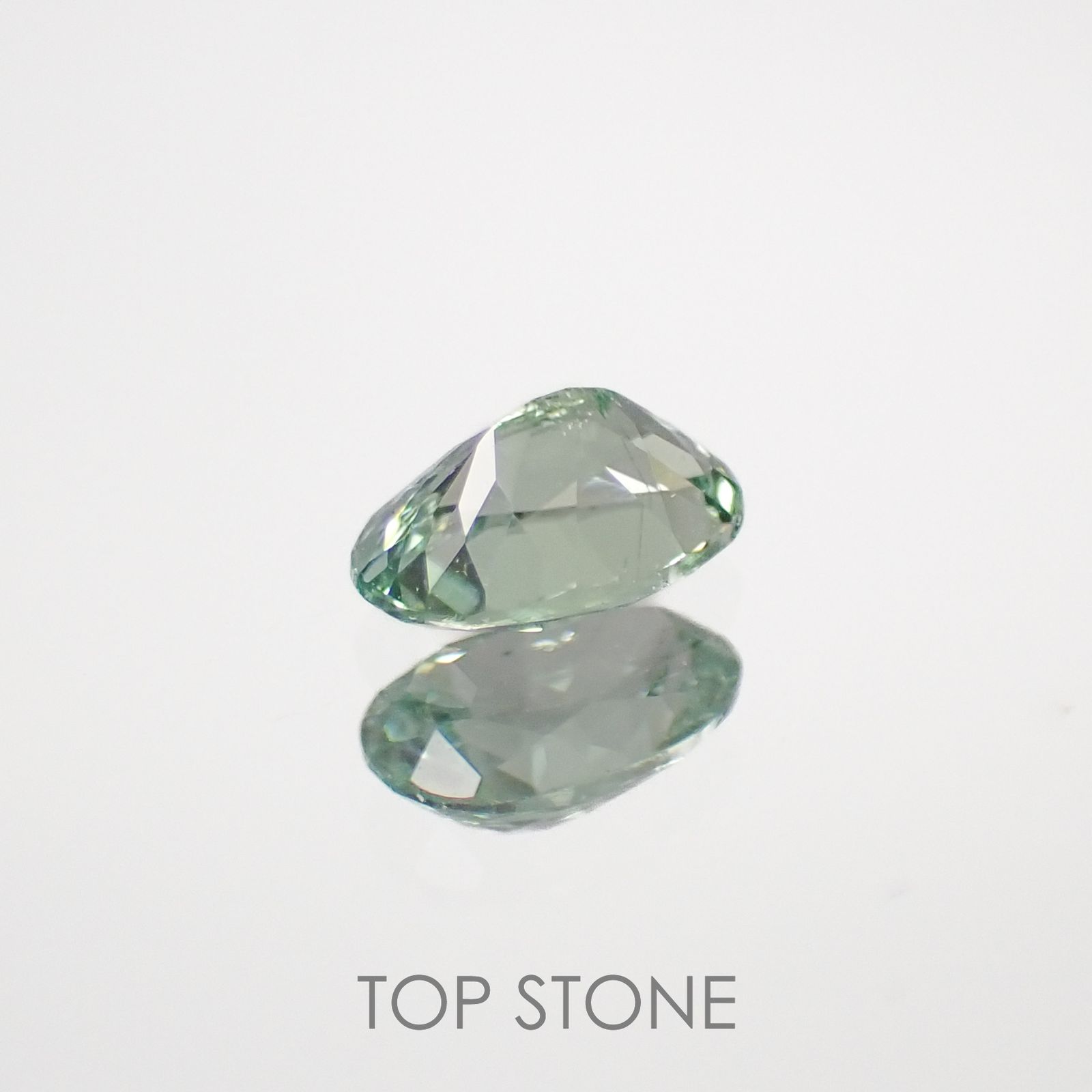 バナジウムコーネルピン(宝石名コーネルピン)タンザニア・タンガ州産 0.53ct 識別済[220716903]6.2x4.3mm前後