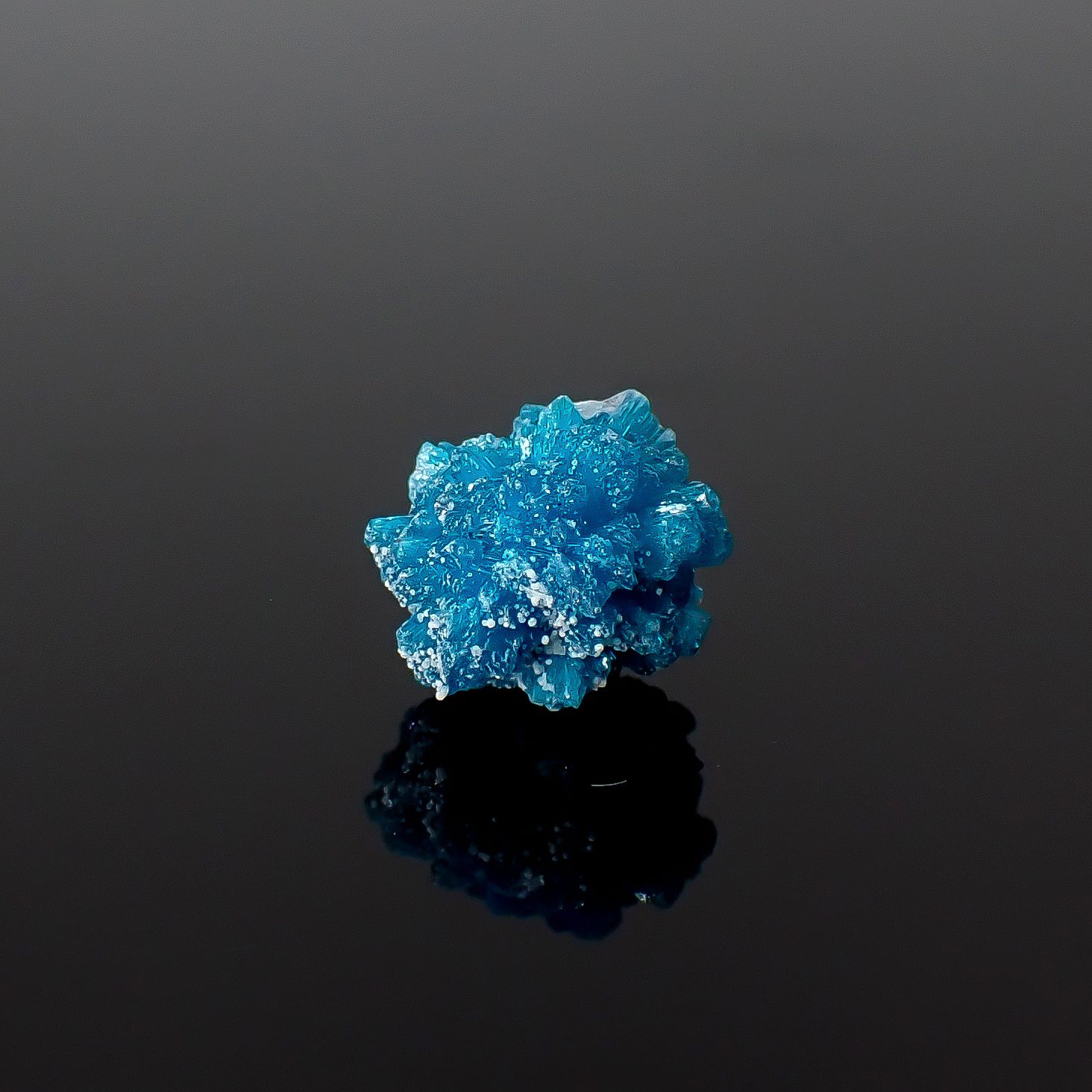 カバンサイト原石 インド産 2.29ct / 9.1x8.7mm前後 [260431955]