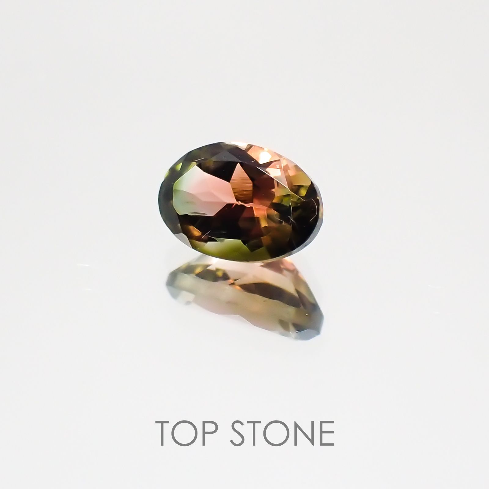 バイカラートルマリン ブラジル産 ルース 0.49ct[20129003]5.8×3.9mm前後