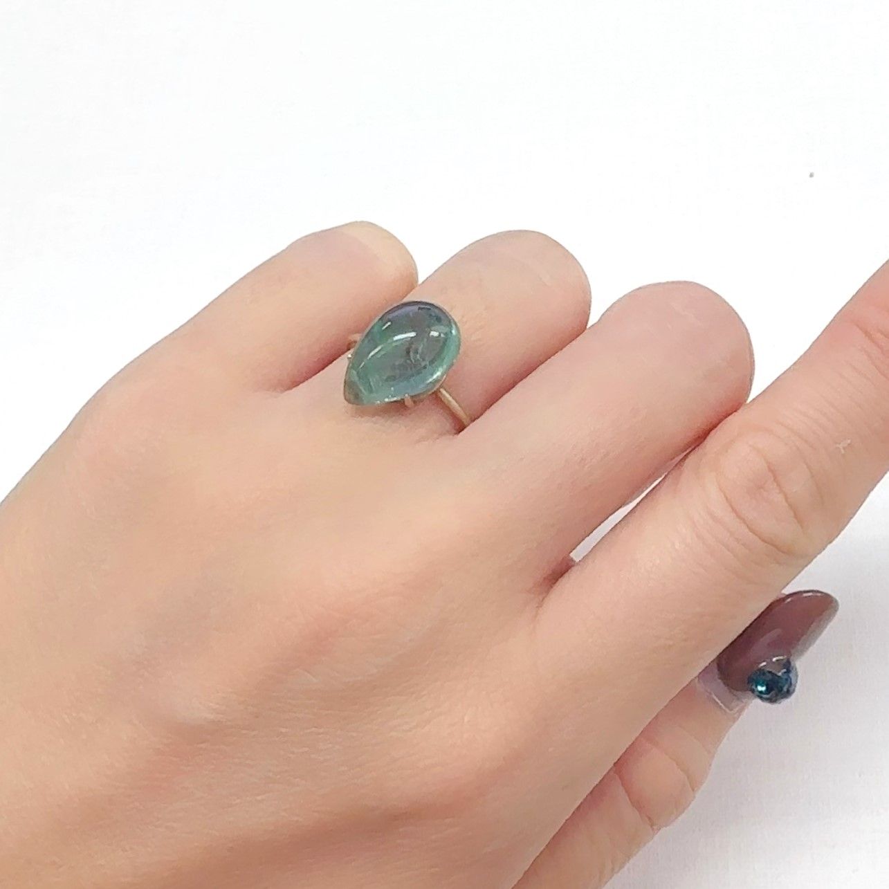 フローライト フルオレッセンス イギリス・ロジャリー鉱山産 6.76ct[240527705]14.3x9.6mm前後