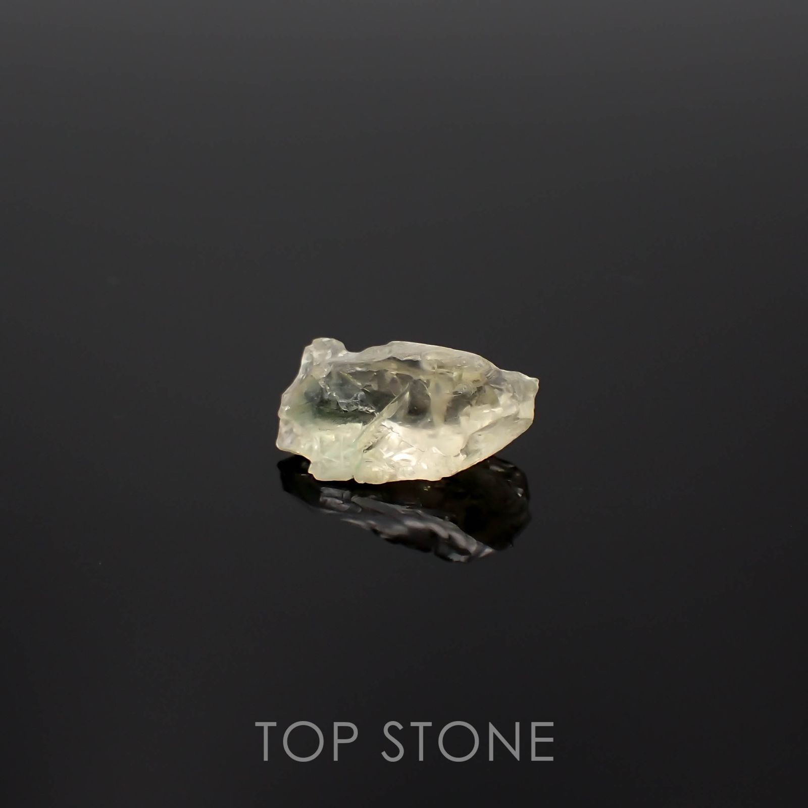 オレゴンサンストーン原石 アメリカ・オレゴン州産 5.00ct[230220423]15.1x9.1mm前後