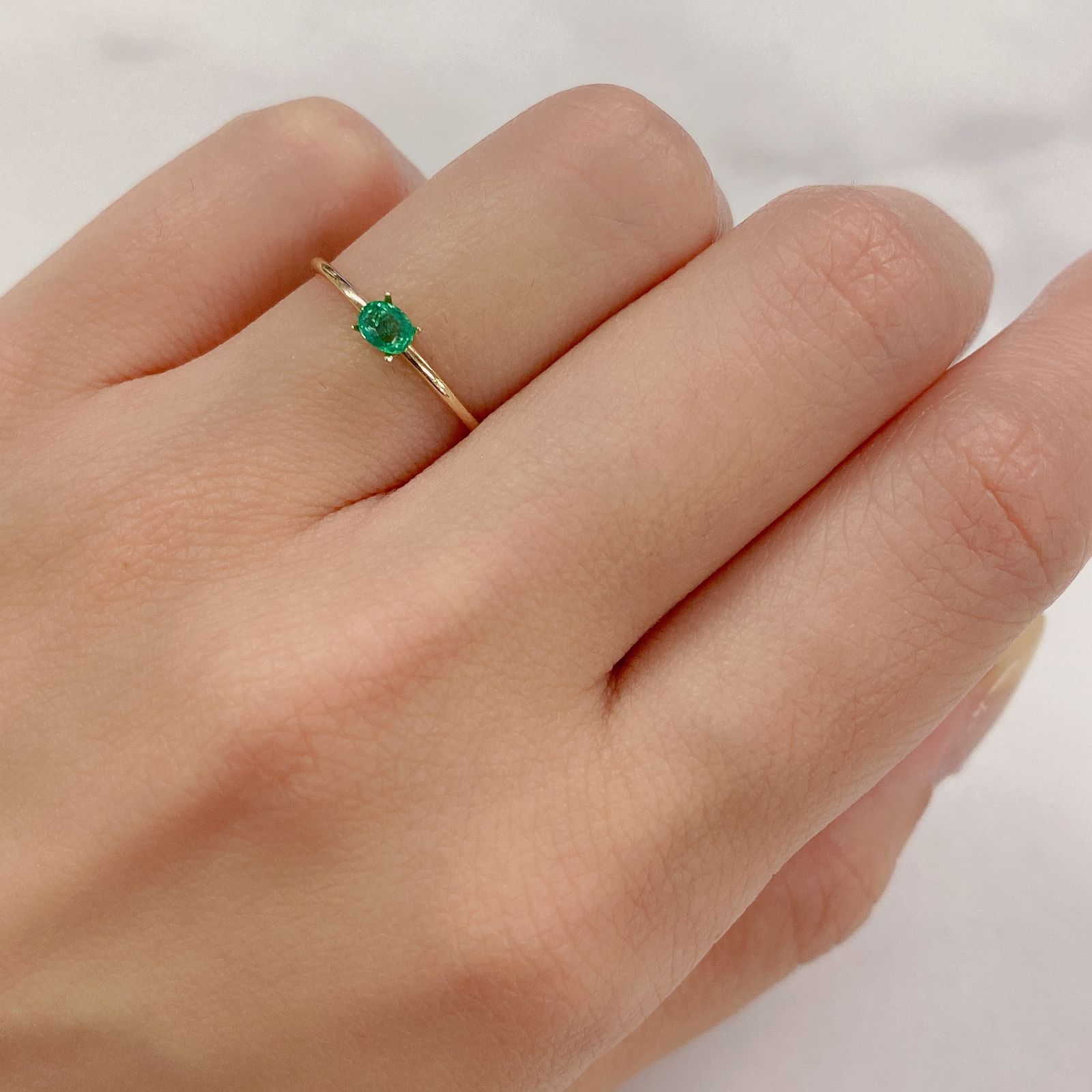 パライバトルマリン(宝石名トルマリン/別名パライバ・トルマリン)ブラジル・パライバ州バターリャ鉱山産 0.18ct 識別済[220817272]3.8x2.9mm前後