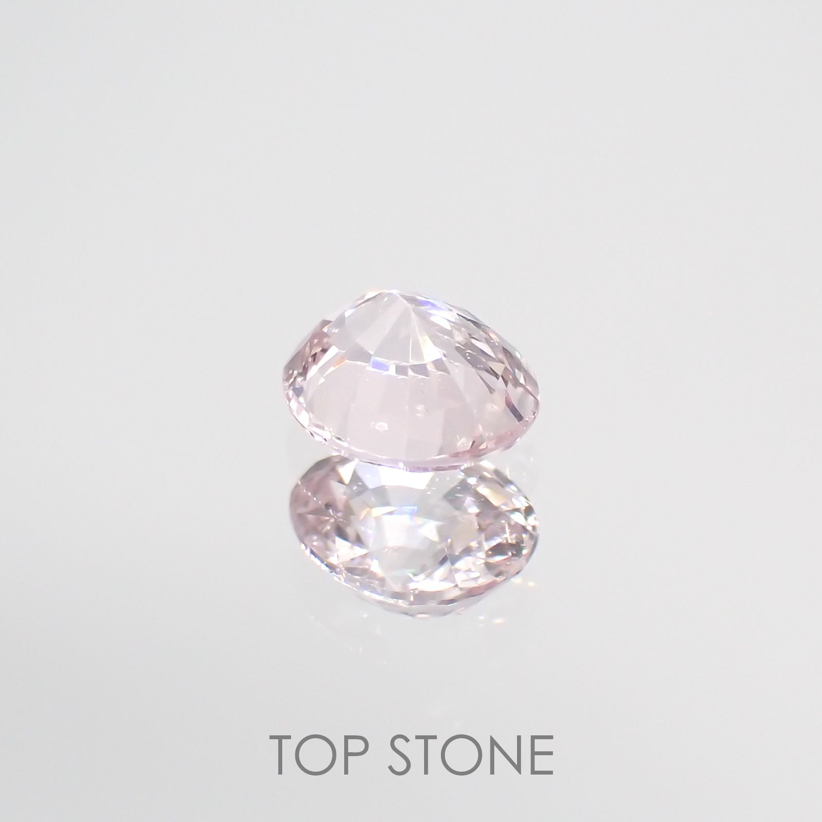 ピンクサファイア(宝石名ピンク・サファイア) マダガスカル/スリランカ産 0.68ct 識別済[210712562]5.4×4.6mm前後