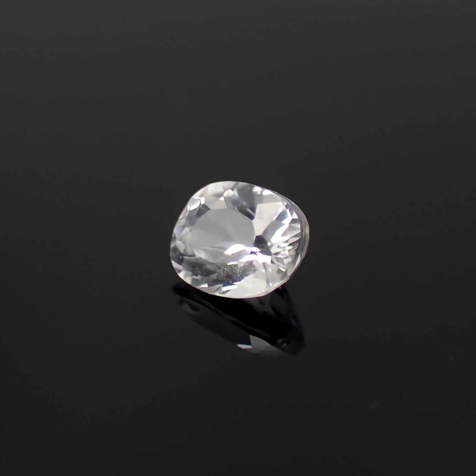 フェナカイト(宝石名フェナカイト)マダガスカル/ブラジル産 0.29ct 識別済[230522029]4.6x3.7mm前後