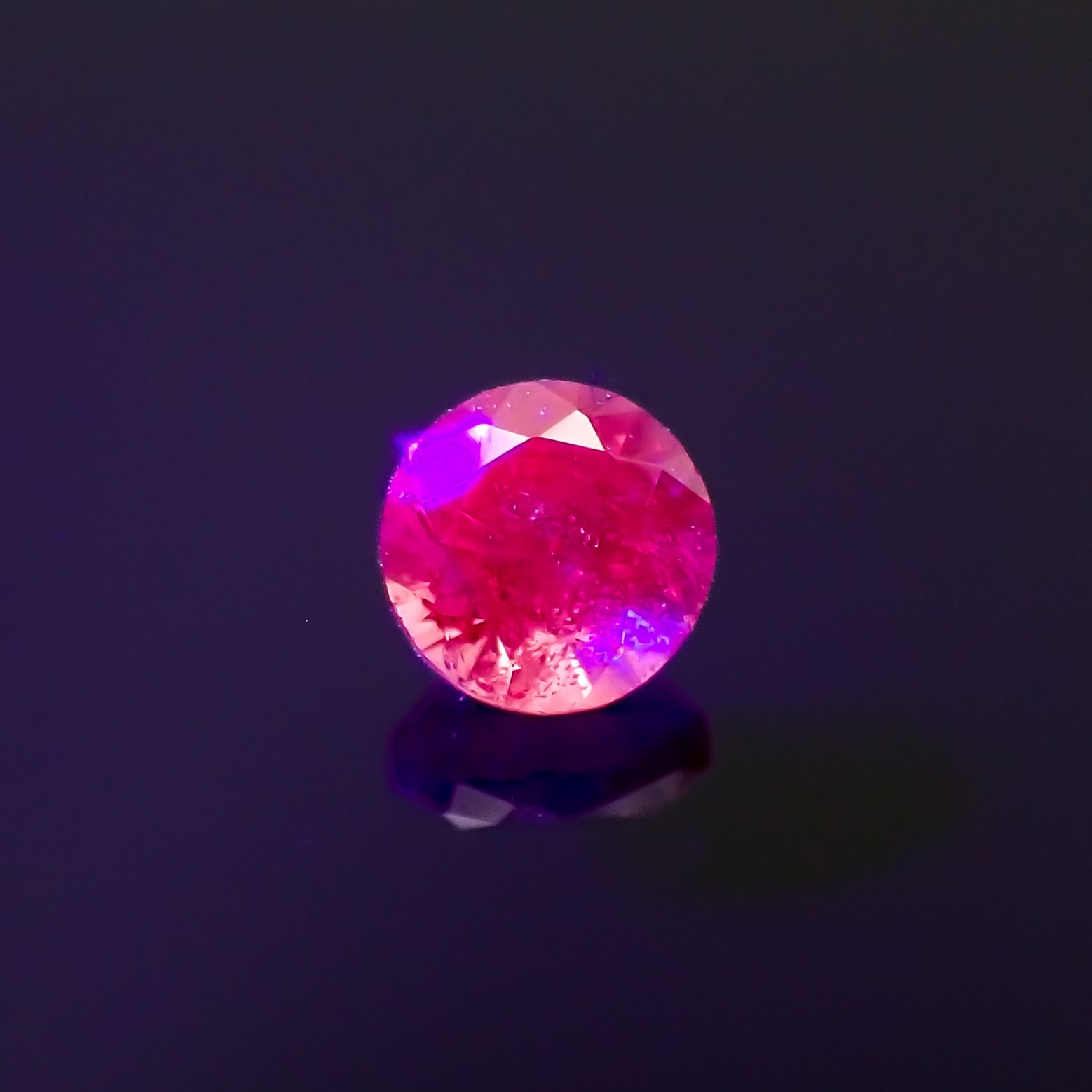 ウィンザーサファイア タンザニア・ウィンザー産 0.20ct[230421402]3.1x3.1mm前後