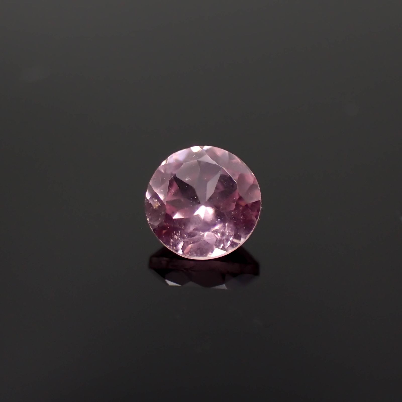 シルキーピンクスピネル タンザニア産 0.42ct [230421575]4.4x4.4mm前後