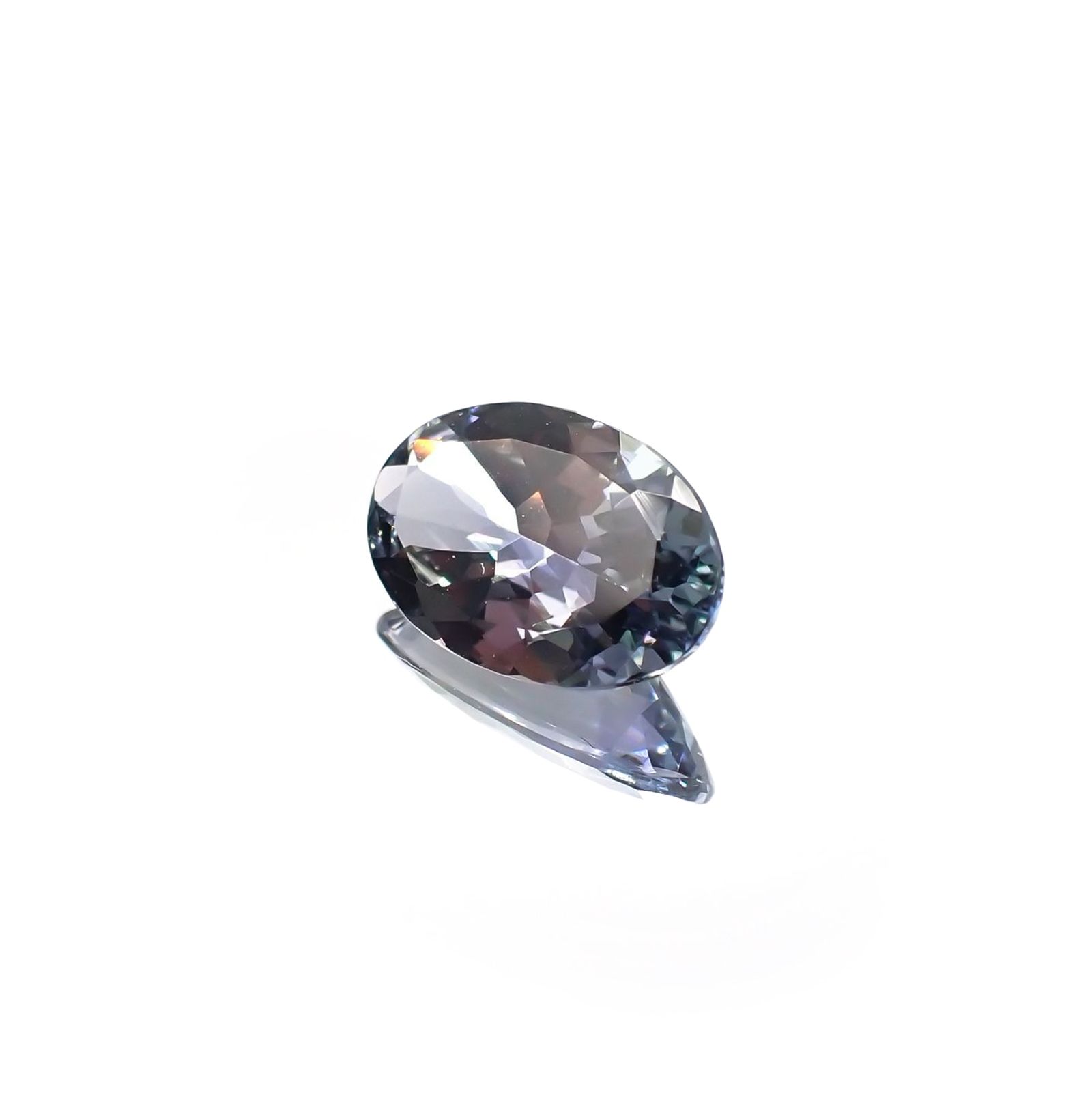 バイカラータンザナイト(宝石名タンザナイト) タンザニア産 ソ付(彩珠) 1.675ct / 10.3x6.6mm前後 [210711830]
