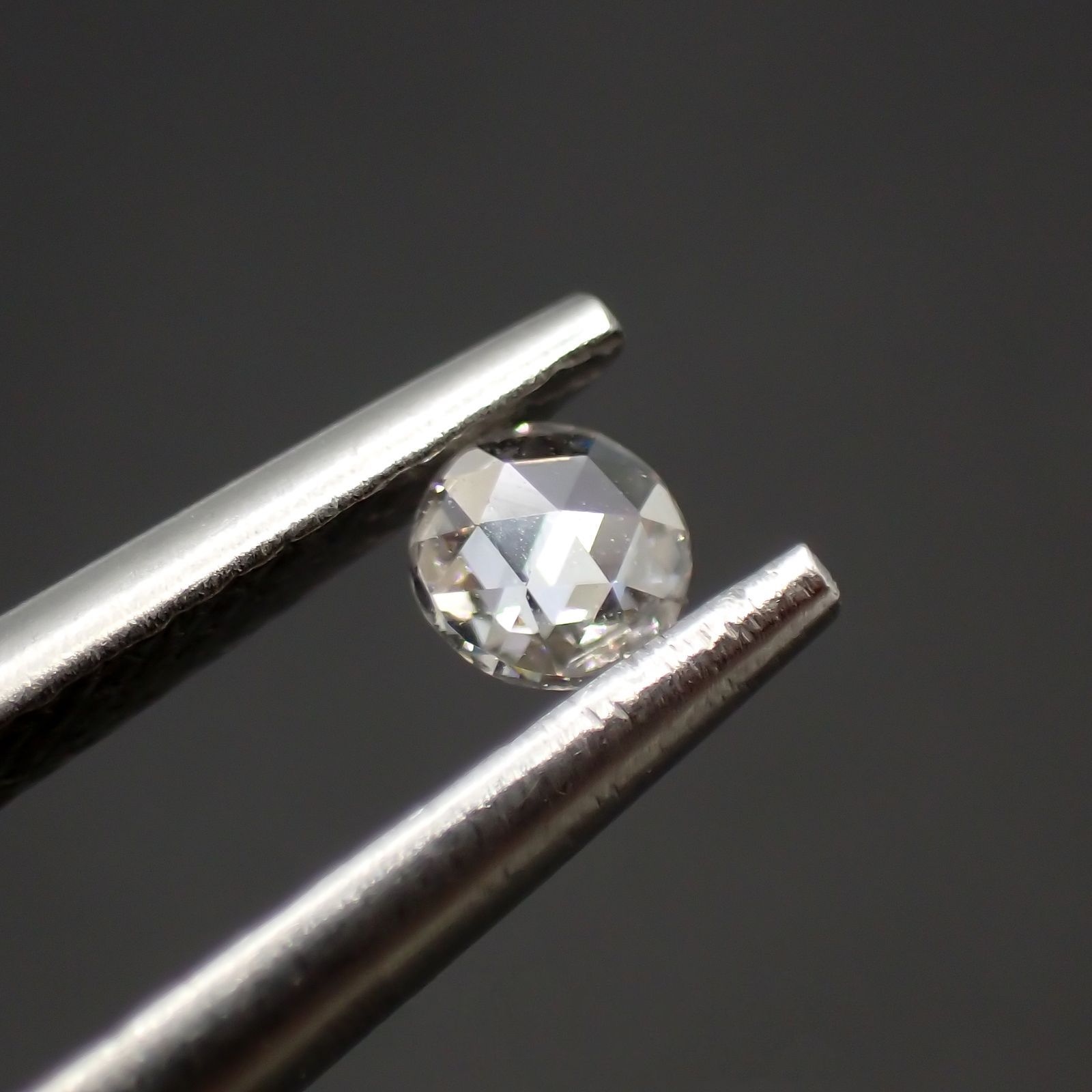 ◇ローズカット◇ダイヤモンド SI-VS/D-G(宝石名ダイアモンド) 0.059ct 識別済[220114715]2.4x2.4mm前後