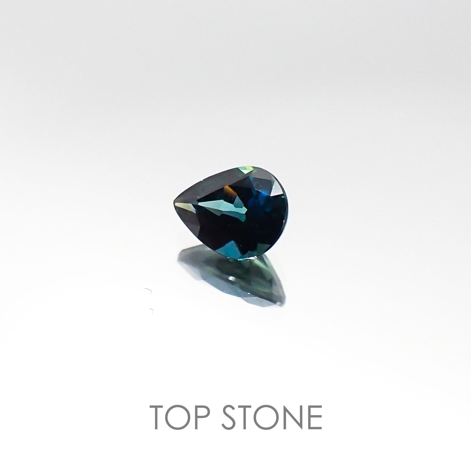 ゴールドシーンサファイア 非加熱 ケニア産 ルース 0.49ct[20085077]5.7×4.2mm前後