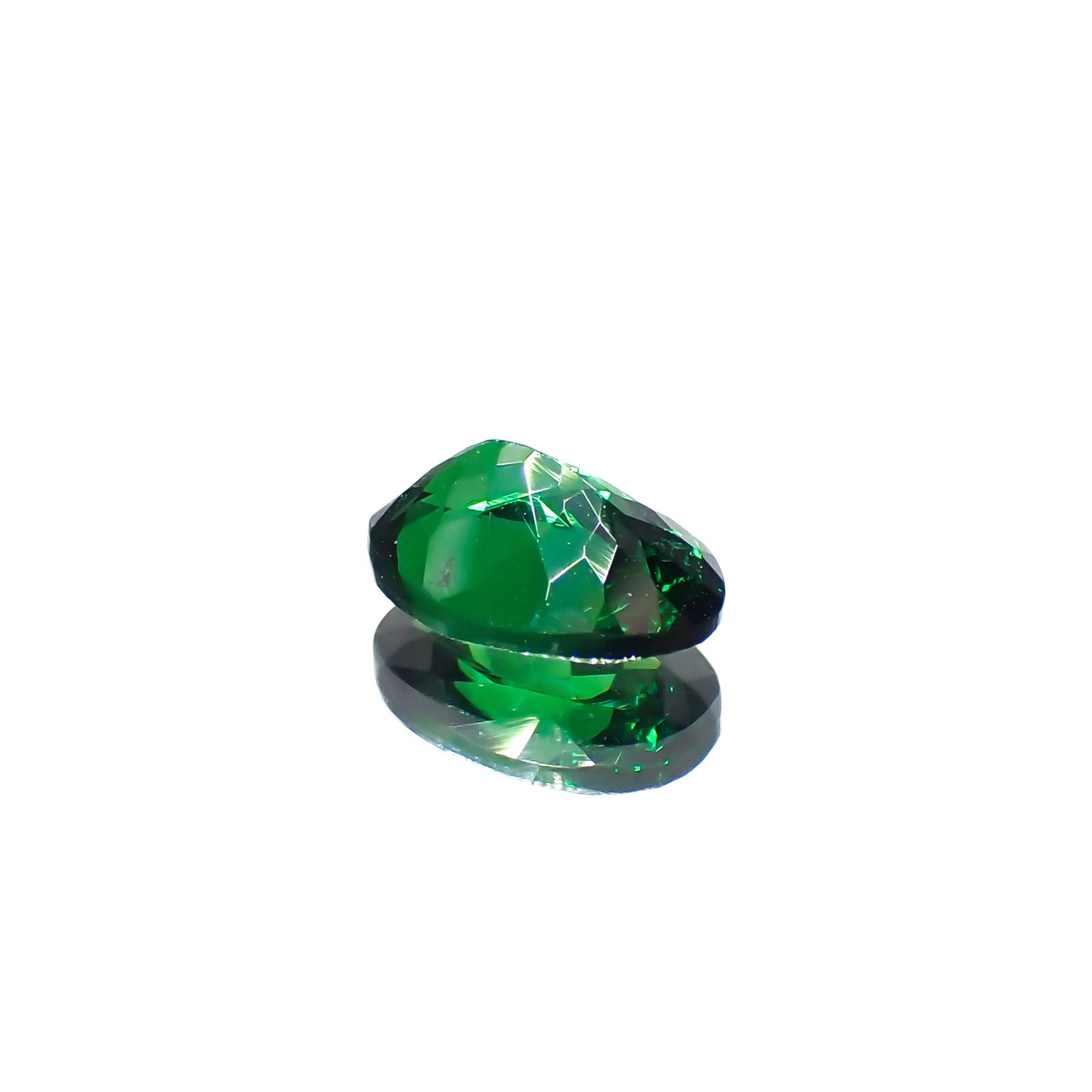 ツァボライト(宝石名グリーン グロッシュラー・ガーネット)タンザニア産 0.799ct ソ付(彩珠)[231224570]6.7x4.8mm前後