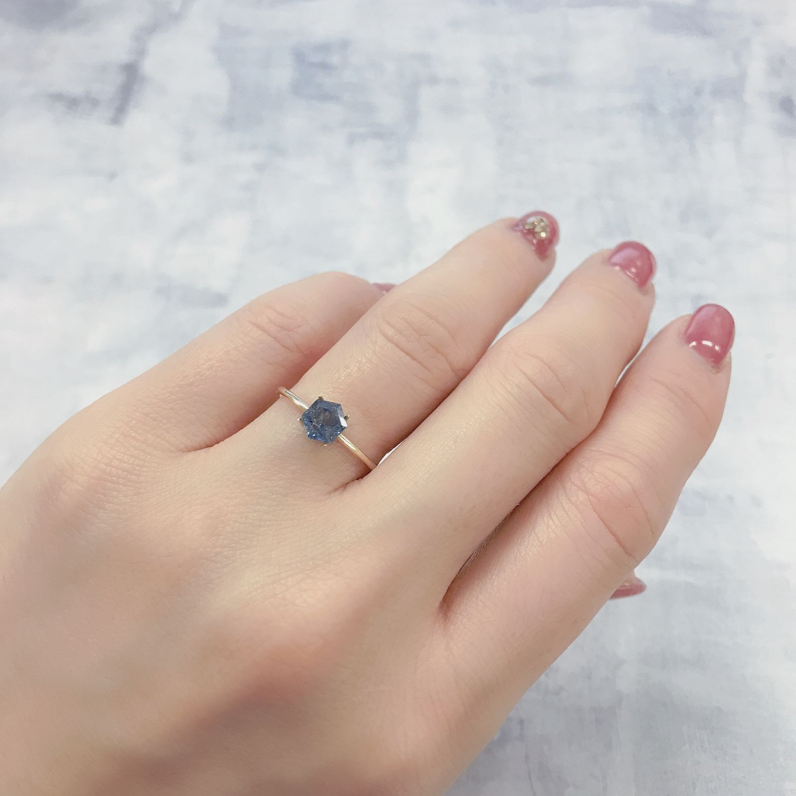 ◇ヘキサゴンカット◇サンタマリアアクアマリン(宝石名アクアマリン)ブラジル産 0.61ct 識別済[220114667]5.2x5.1mm前後