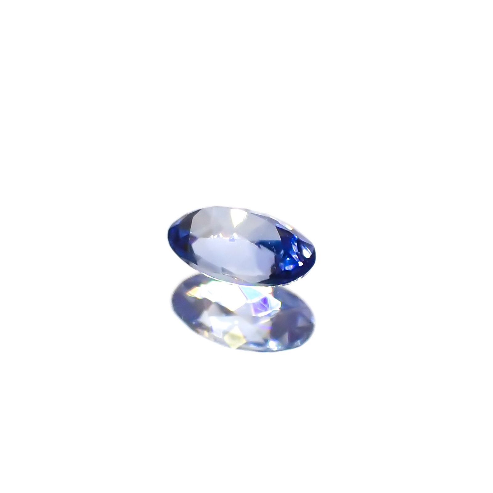 ベニトアイト アメリカ・カリフォルニア州産 0.065ct / 3.1x2mm前後 [260523202]