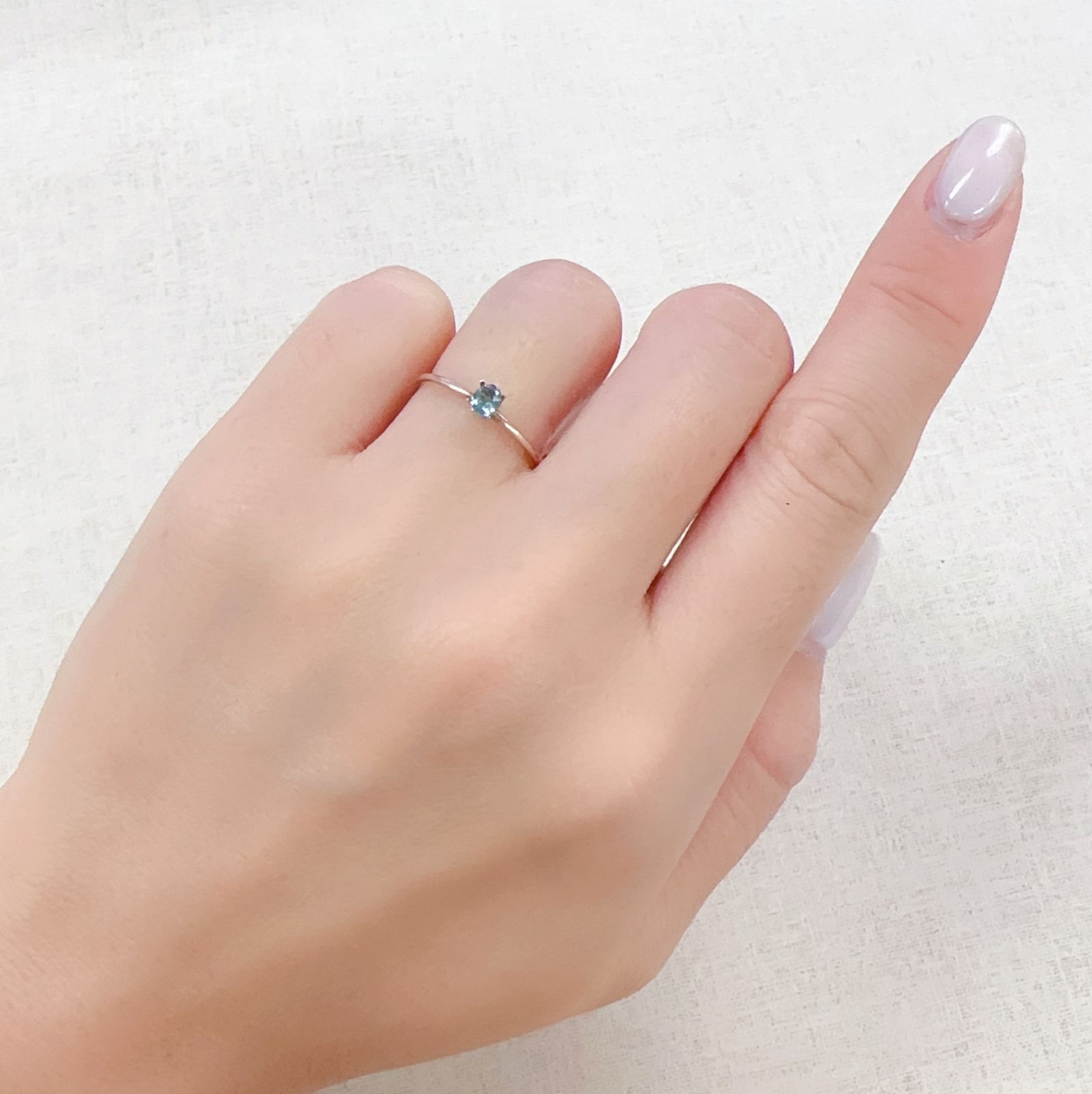 ブルーグリーンコーネルピン タンザニア産 0.19ct[230722854]3.9x3mm前後