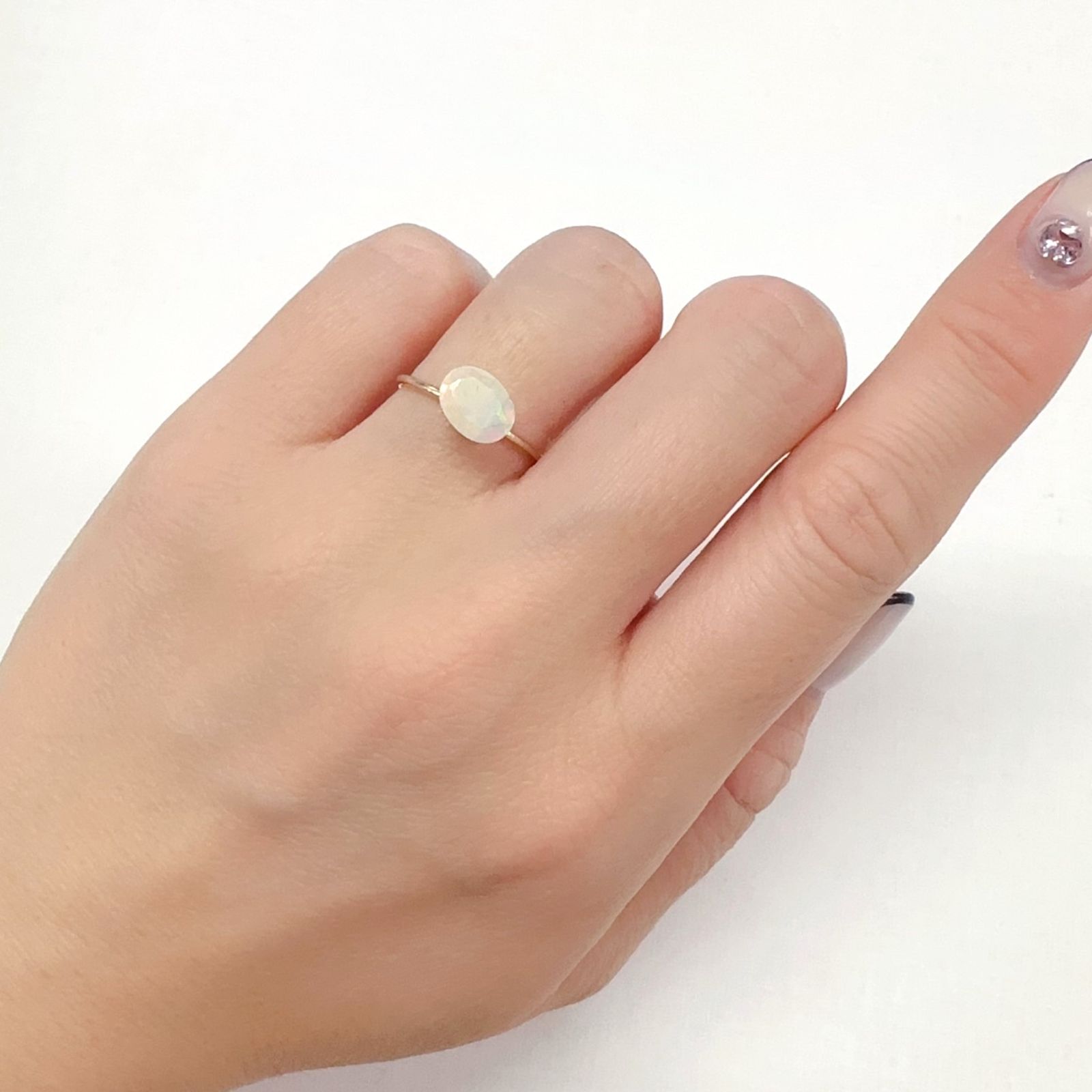 エチオピアオパール エチオピア産 0.80ct[240125321]8x6.3mm前後