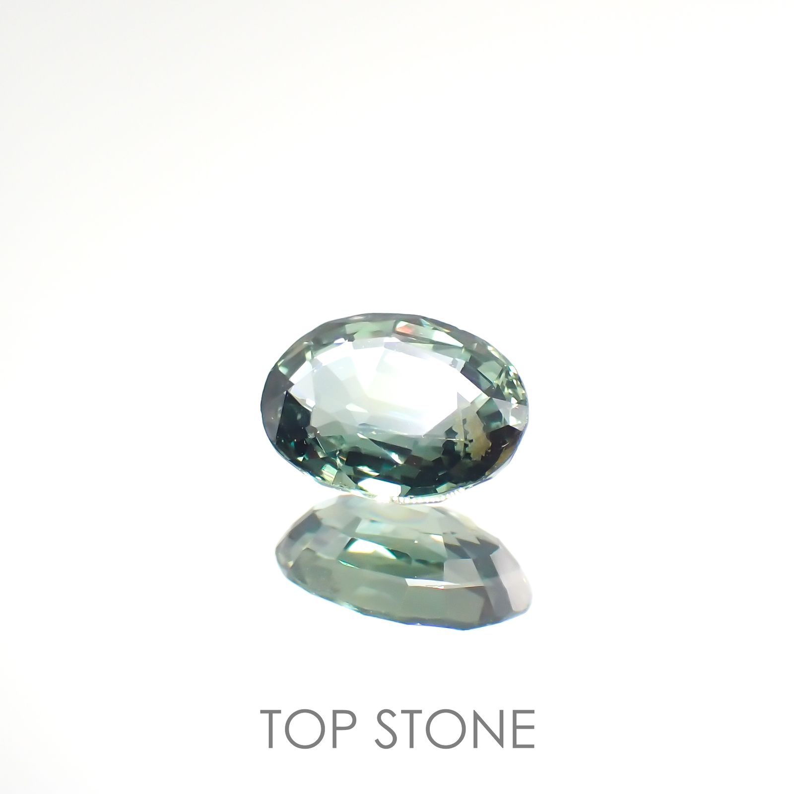 バイカラーサファイア(宝石名バイカラー・サファイア) マダガスカル/スリランカ産 1.41ct 識別済[210812472]7.7×6mm前後