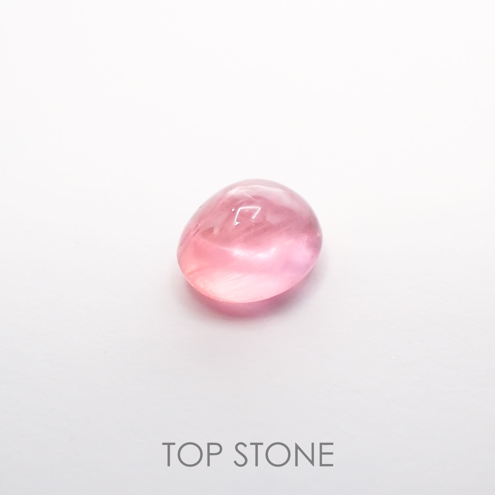 ペツォッタイト(ラズベリル) マダガスカル産 ルース 0.37ct[210510978]4.5×3.9mm前後