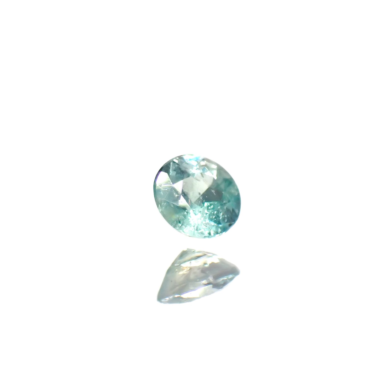 アレキサンドライト ブラジル産/EmeraldMains社製 0.054ct[240527626]2.4x2.4mm前後