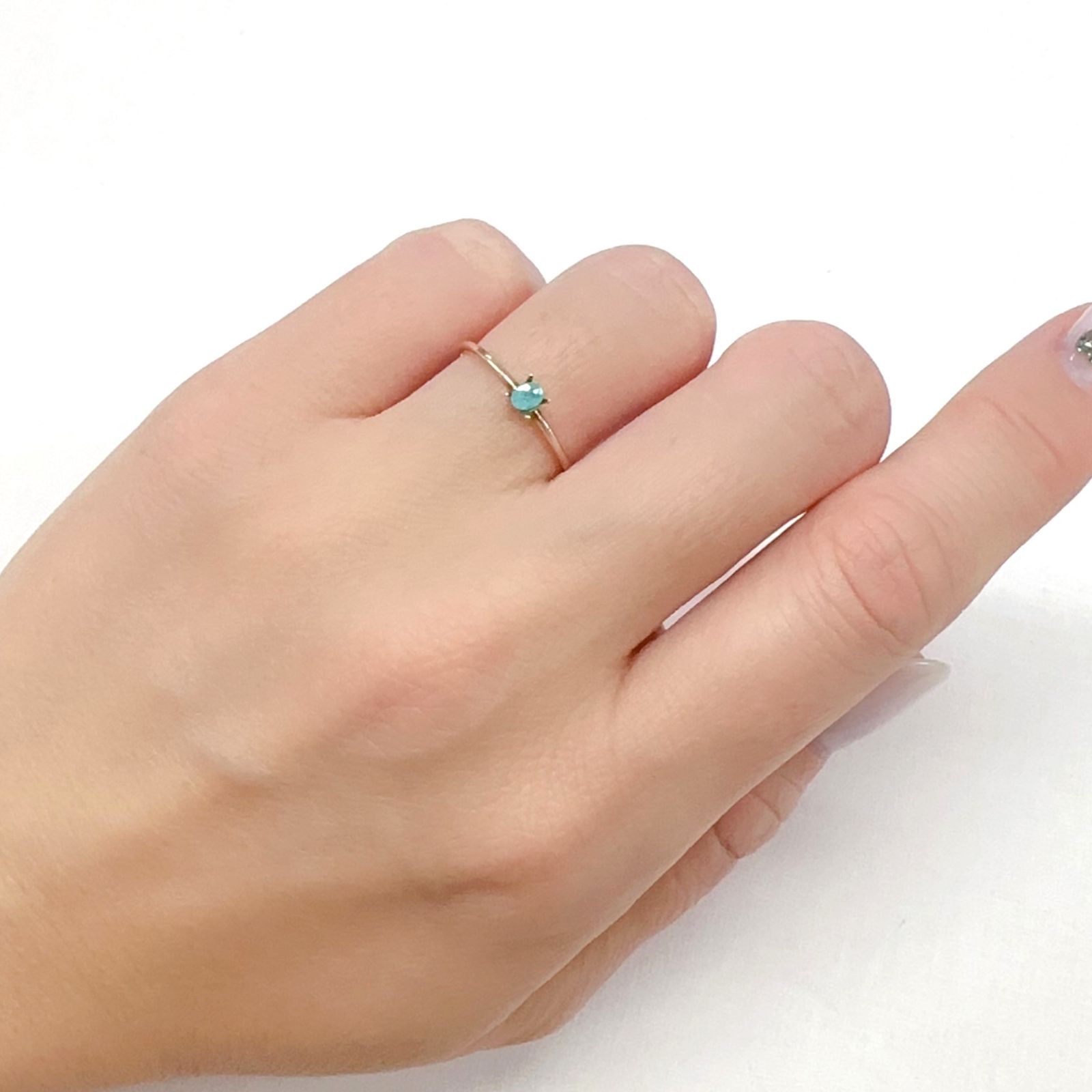 パライバトルマリン ブラジル・パライバ州バターリャ鉱山産 0.078ct[231225250]3.2x2.5mm前後