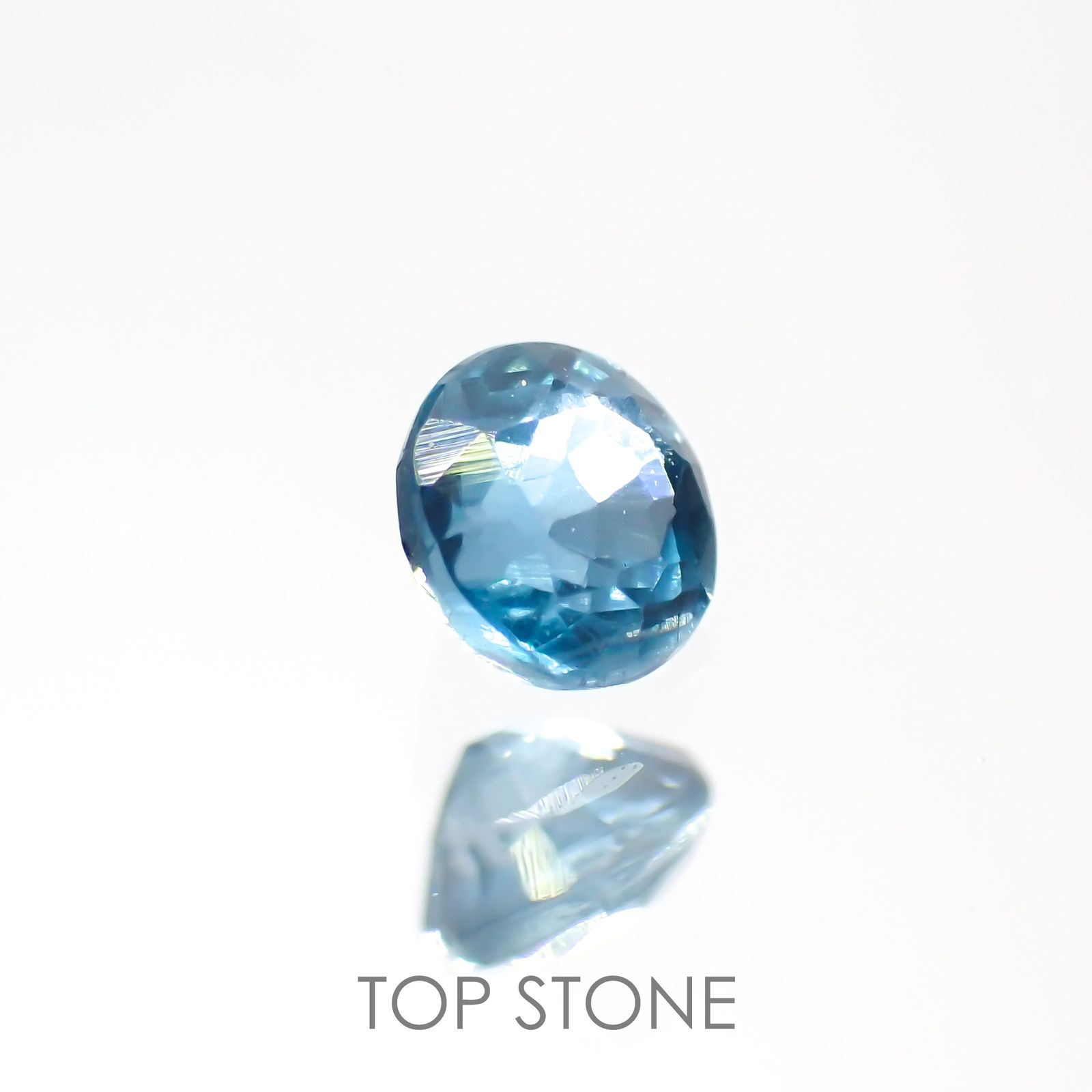 オーシャンブルーカイヤナイト(宝石名カイヤナイト) インド産 0.16ct 識別済[210812354]3×3mm前後
