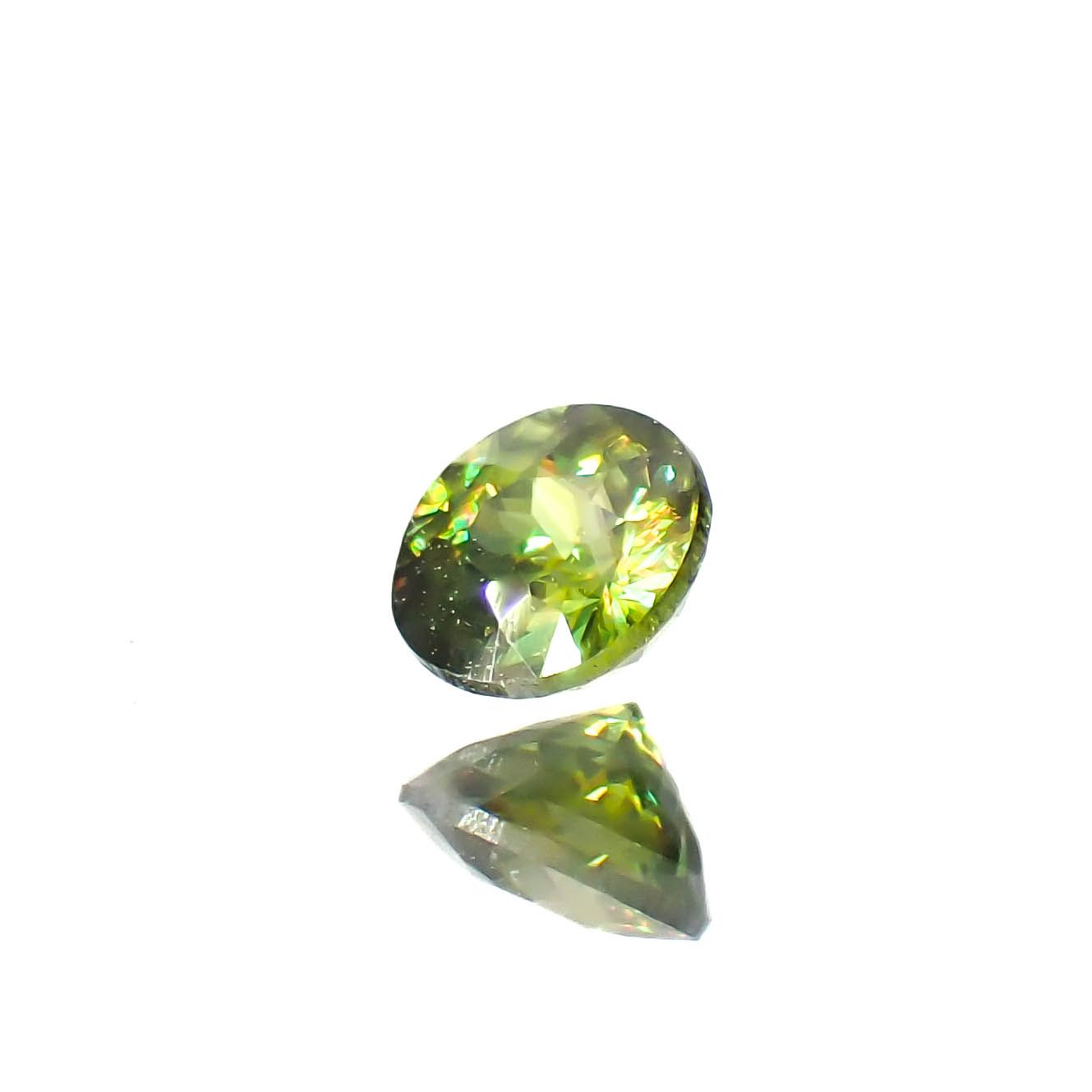 カラーチェンジスフェーン パキスタン産 0.22ct / 3.6x3.6mm前後 [250931060]