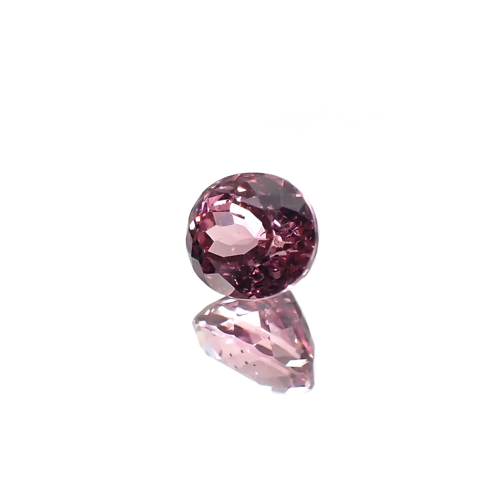 カラーシフト マラヤガーネット(宝石名ガーネット) タンザニア産 1.54ct 識別済[210711877]6.7×5.7mm前後