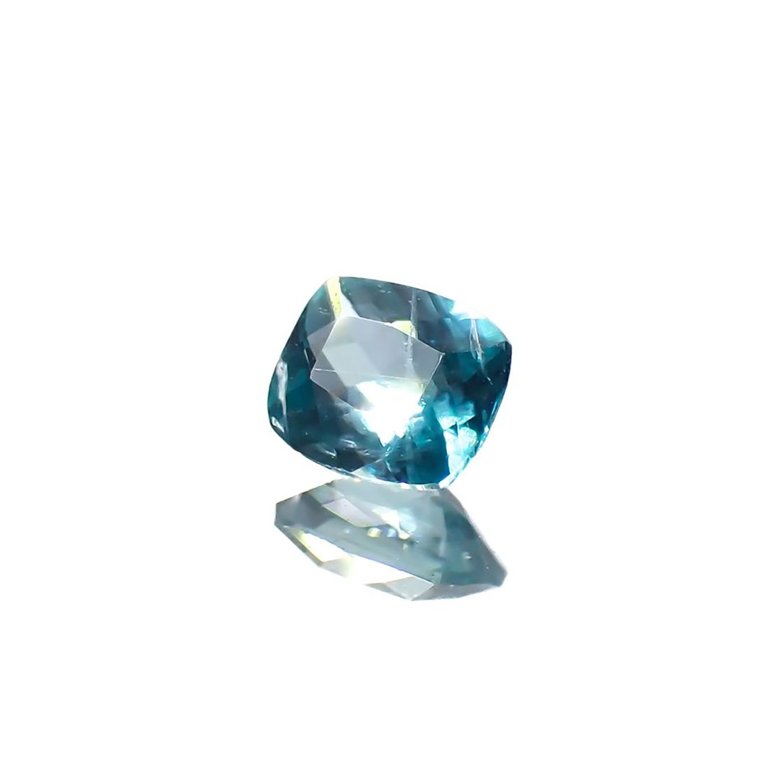 グランディディエライト(宝石名グランディディエライト)マダガスカル産 識別済 0.11ct / 3.6x3.1mm前後 [240326596]