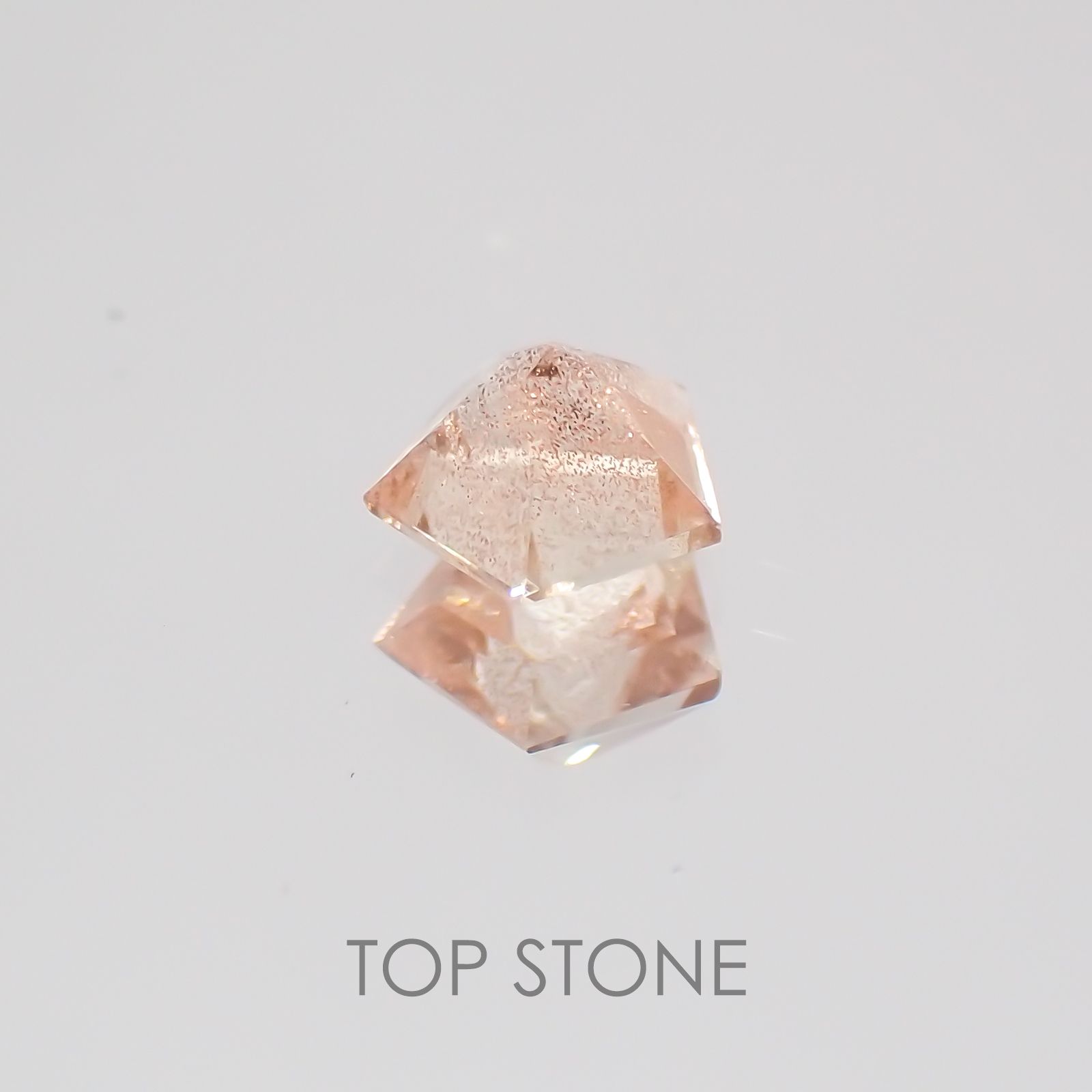 ◇ペンタゴンカット◇オレゴンサンストーンSA アメリカ産 ルース 0.22ct[21059539]4.1×4.1mm前後