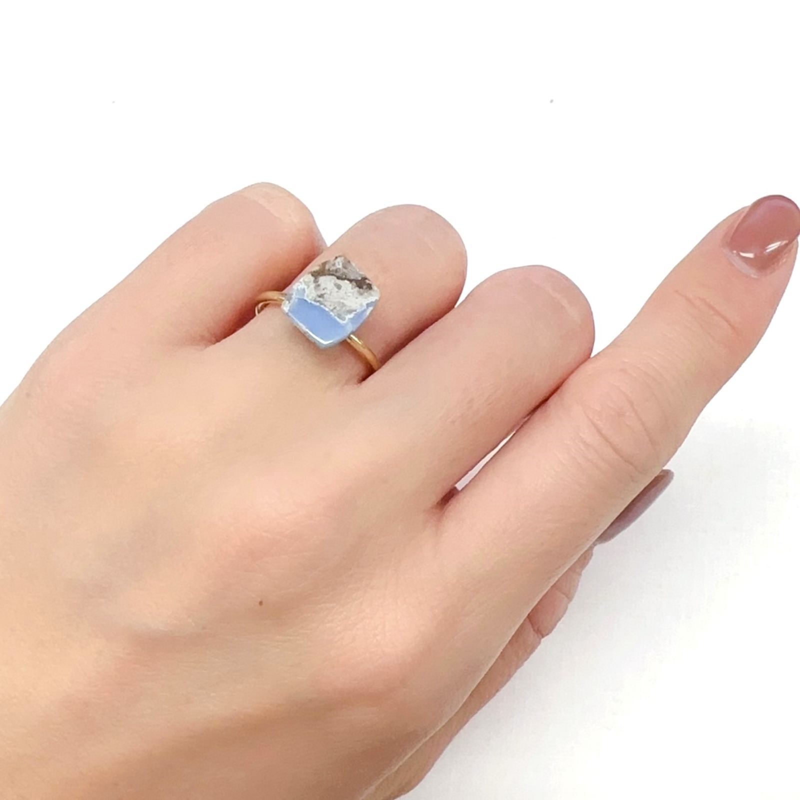 マトリックスブルーオパール アメリカ・オレゴン州産 3.06ct[240125674]10.5x9.1mm前後