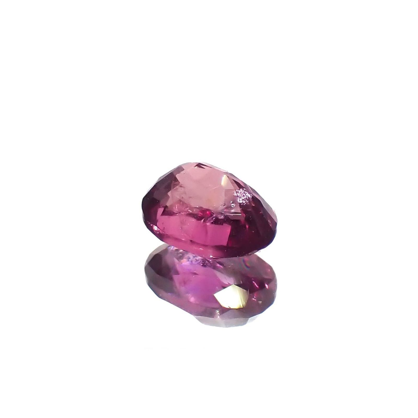 ウィンザーサファイア タンザニア・ウィンザー産 0.50ct [250120007]5.1x3.7mm前後