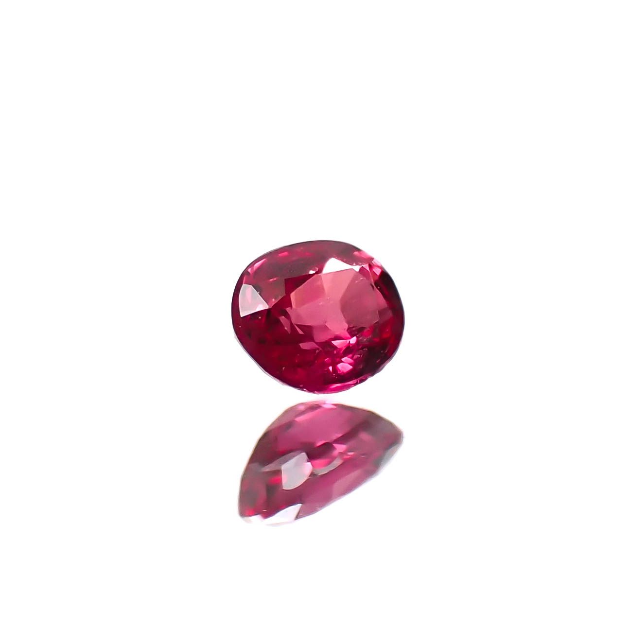 ルビー ビルマ/モザンビーク産 0.10ct [250630509]3x2.5mm前後