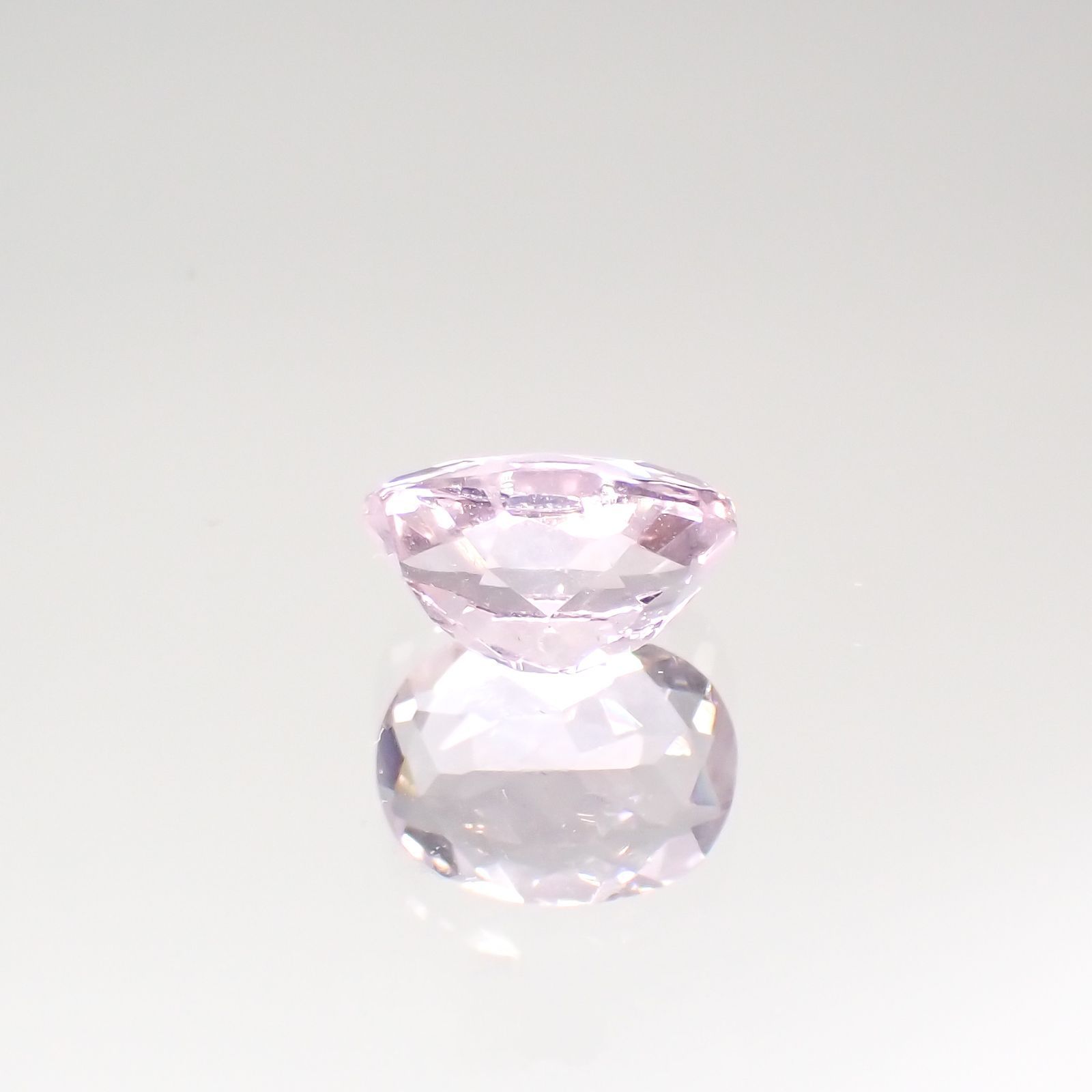 ピンクフローライト(宝石名フルオライト)ブラジル産 1.48ct 識別済[220115134]7.9x6.1mm前後
