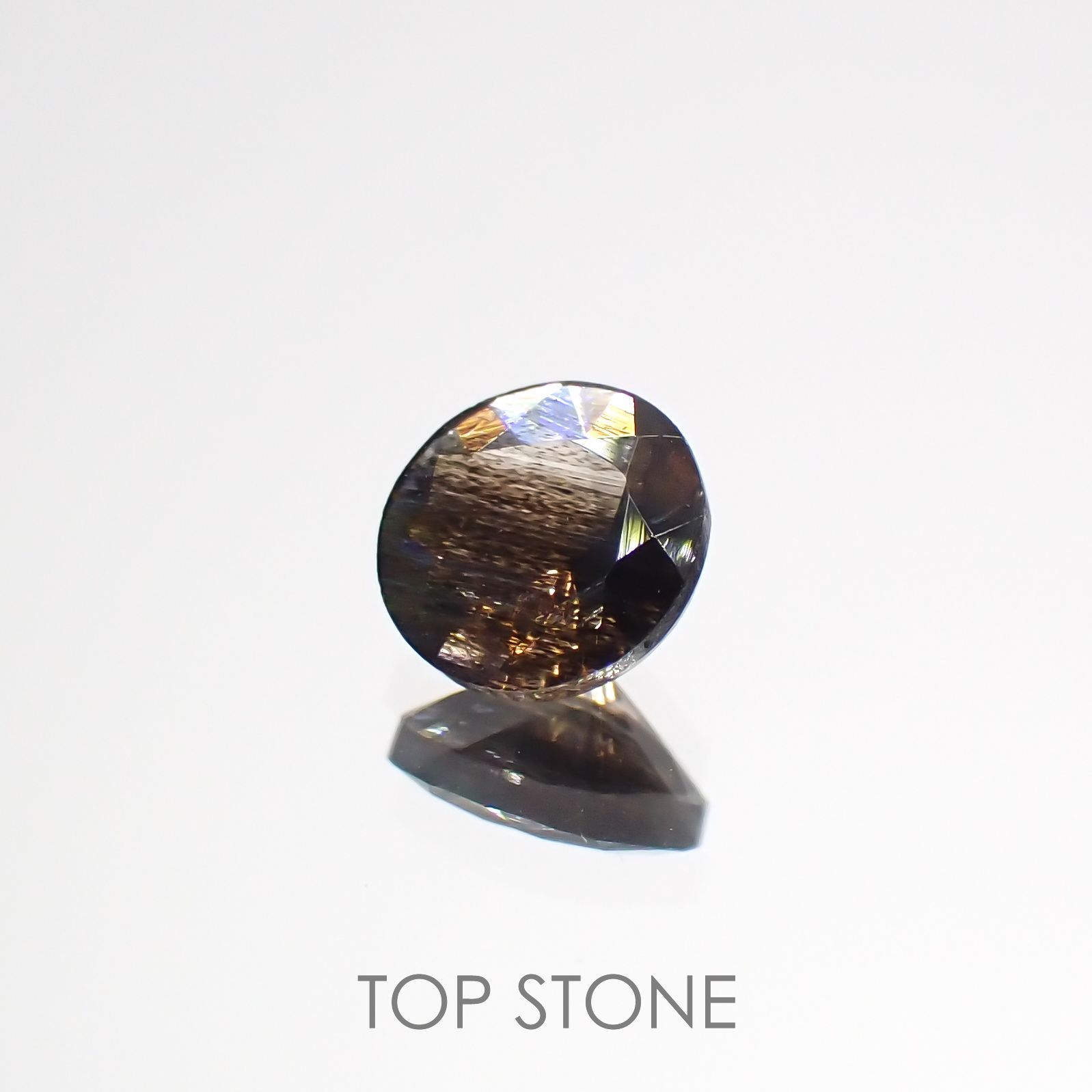 レインボースキャポライト ブラジル産 0.35ct[221018330]4.9x4.8mm前後
