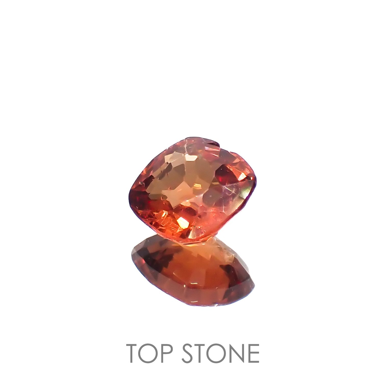 オレンジスピネル(宝石名スピネル)ビルマ/マダガスカル産 0.85ct 識別済[220817510]5.8x5.6mm前後