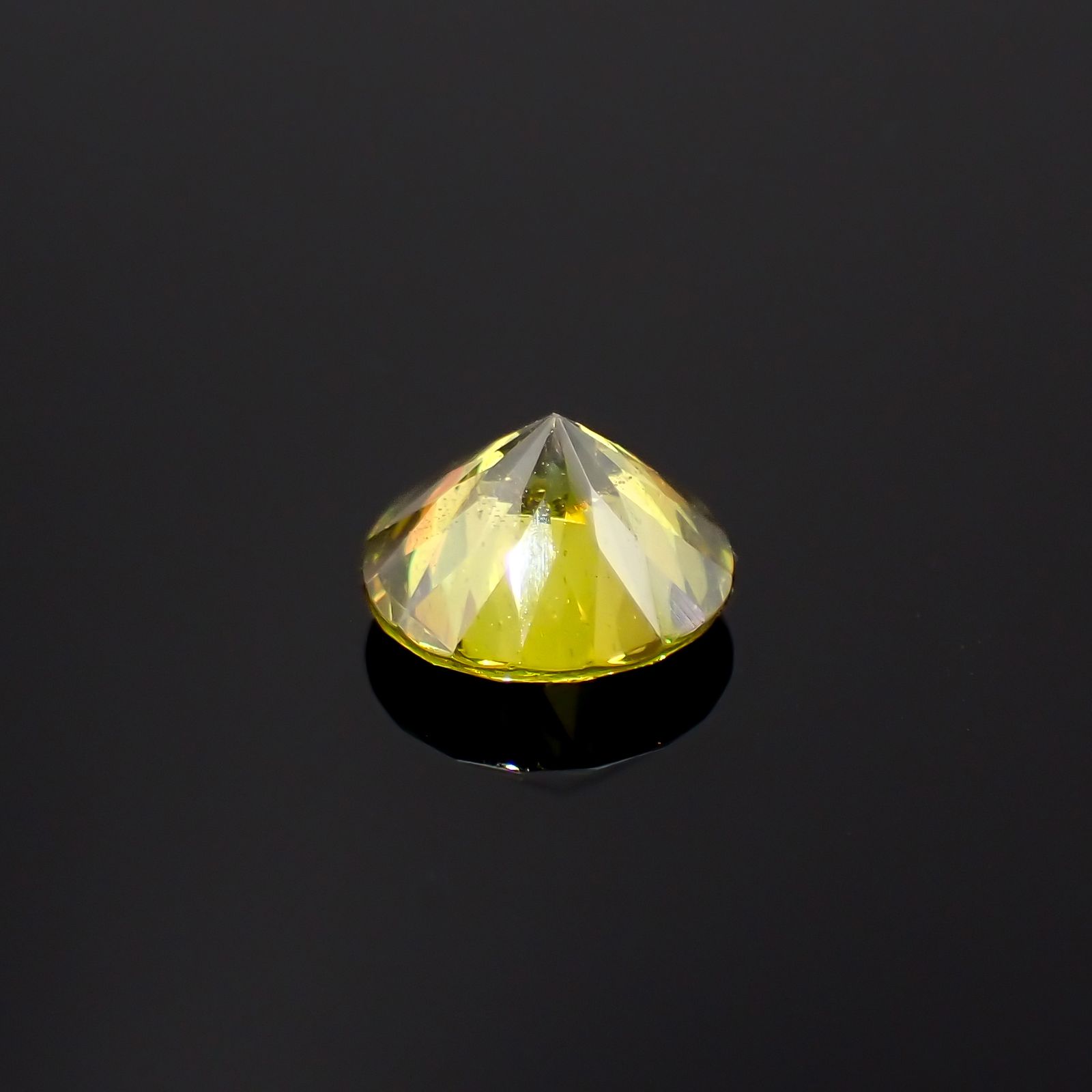 イエローグリーンスファレライト ブルガリア産 1.82ct[230421874]7.4x7.2mm前後