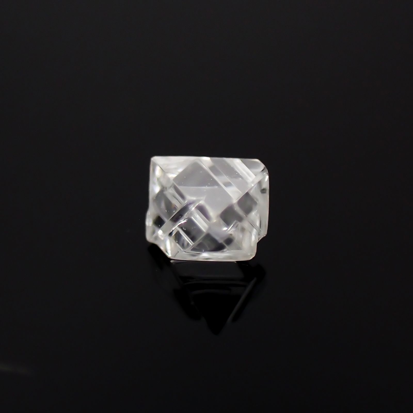 ソーヤブルダイヤモンド 原石 0.085ct[231023617]2.8x2.7mm前後