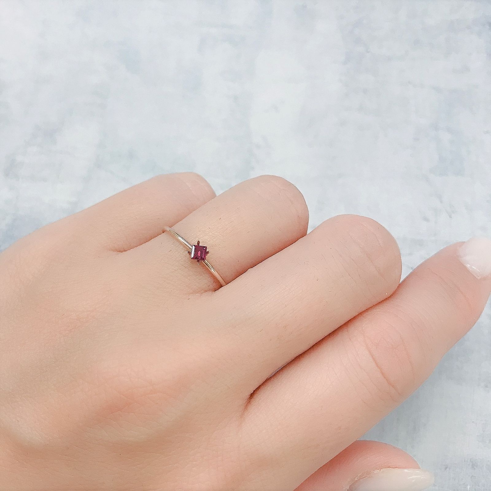 ルビー タイ/ビルマ産 0.18ct[220616363]2.6x2.6mm前後