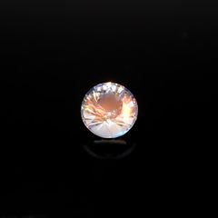 レインボームーンストーン マダガスカル産 1.31ct / 7.1x7.1mm前後 [260632381]