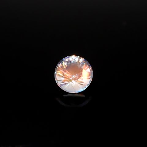 レインボームーンストーン マダガスカル産 1.31ct / 7.1x7.1mm前後 [260632381]