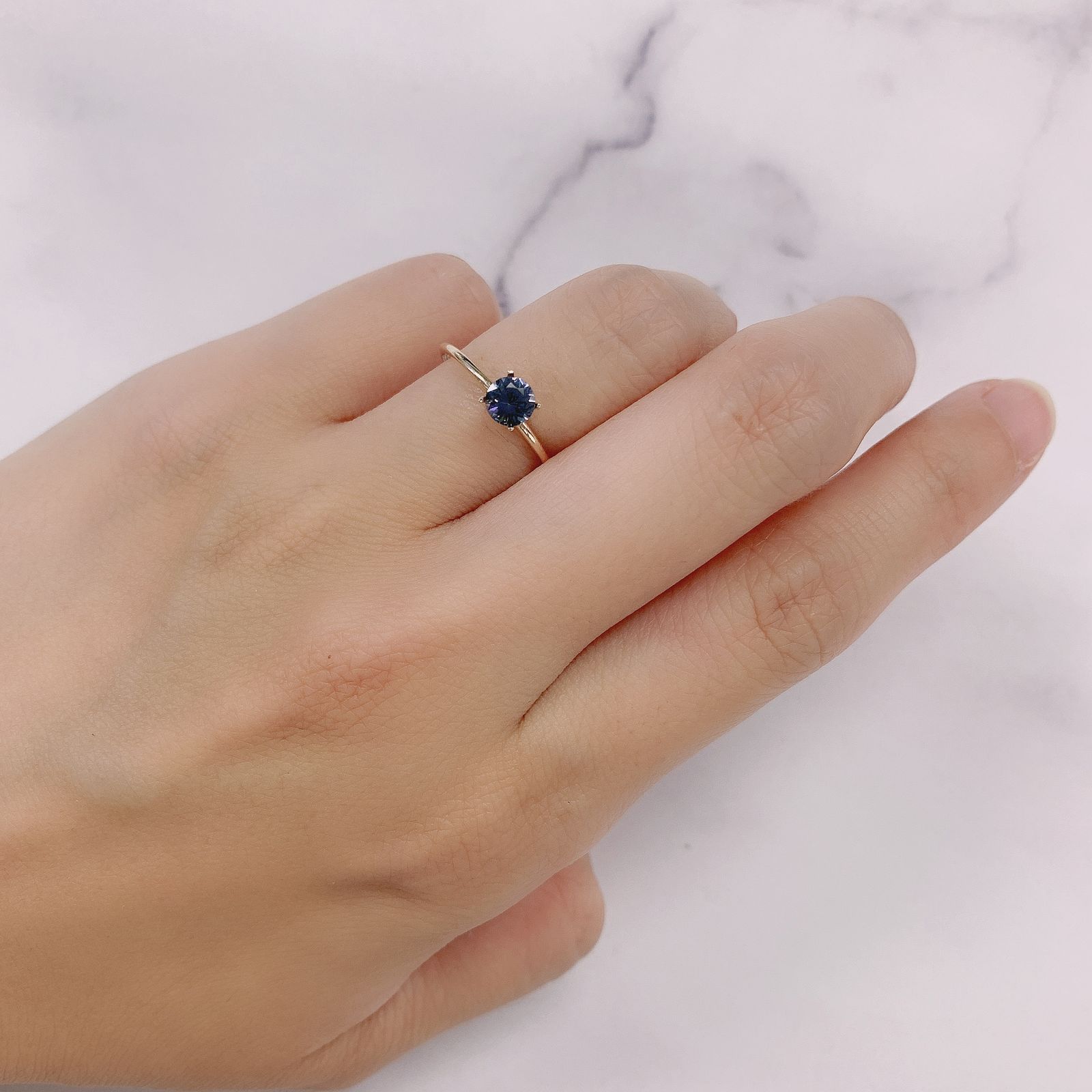 グレイッシュブルースピネル ビルマ産 ルース 0.35ct[210913142]4.5×4.5mm前後