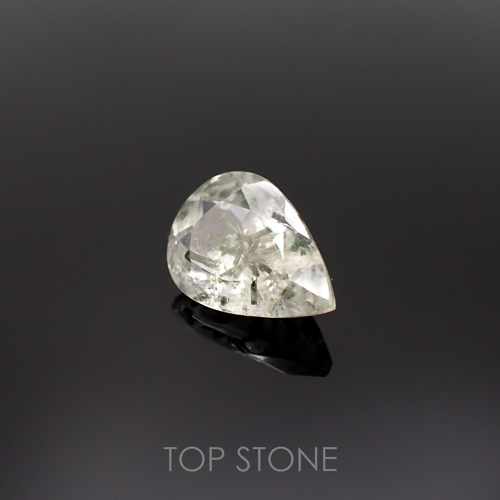 ヘデンベルジャイトインクォーツ インドネシア産 2.65ct[220917823]11.7x8.2mm前後