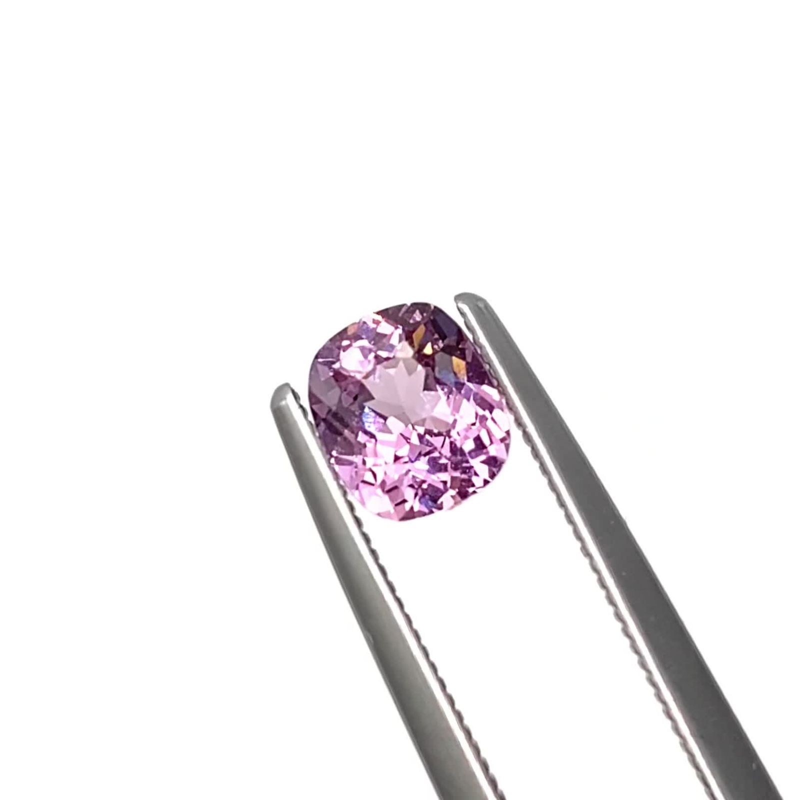ドラゴンガーネット タンザニア産 0.87ct[240326658]5.9x5.1mm