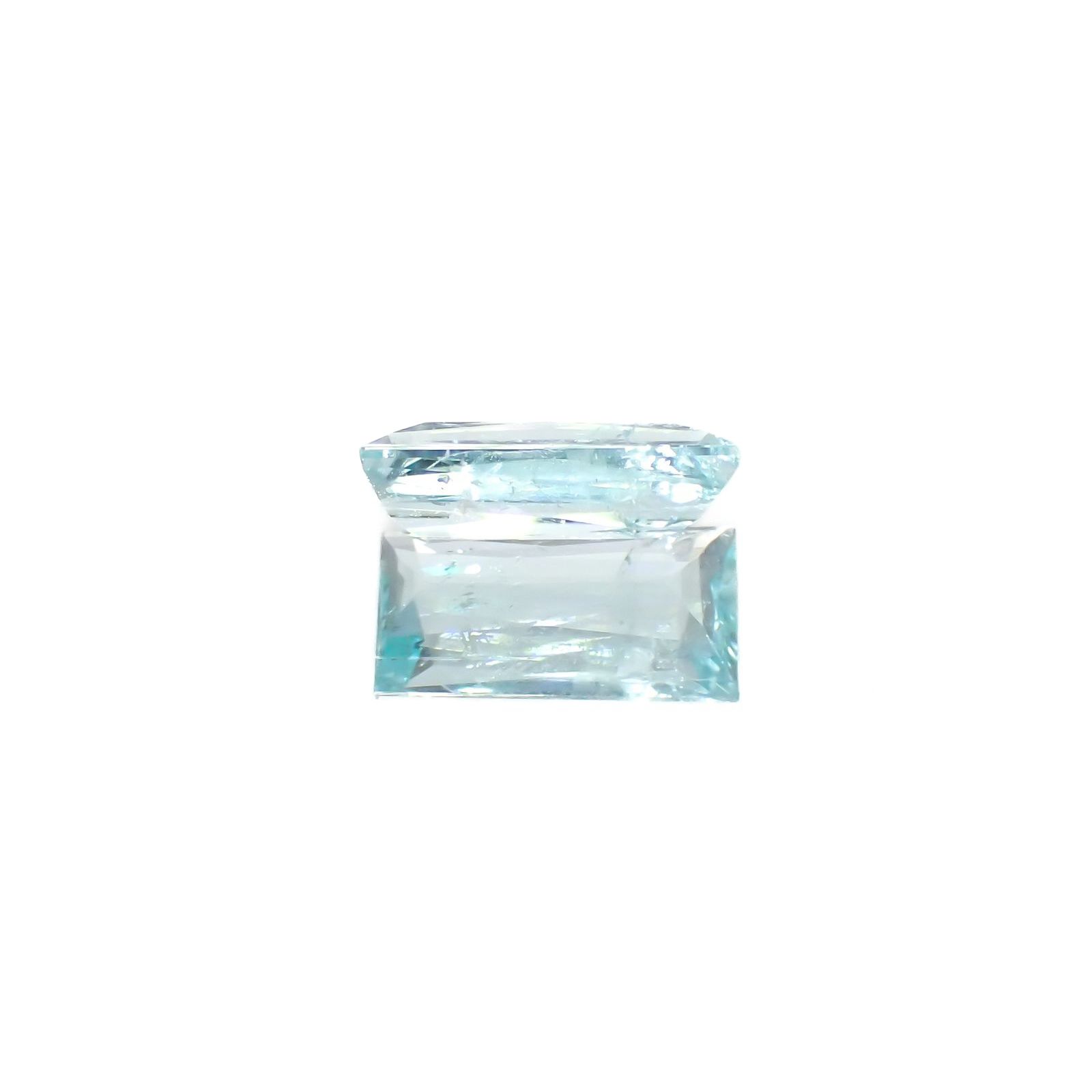 パライバトルマリン(宝石名トルマリン/別名パライバ・トルマリン)モザンビーク産 識別済 0.77ct / 8.1x4mm前後 [230522239]