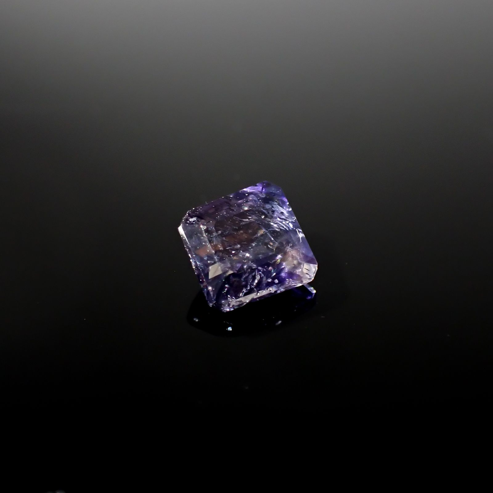 ◇プリンセスカット◇アイオライトサンストーン(宝石名アベンチュリン・アイオライト)インド/ブラジル産 0.98ct 識別済[231224432]6x6mm前後