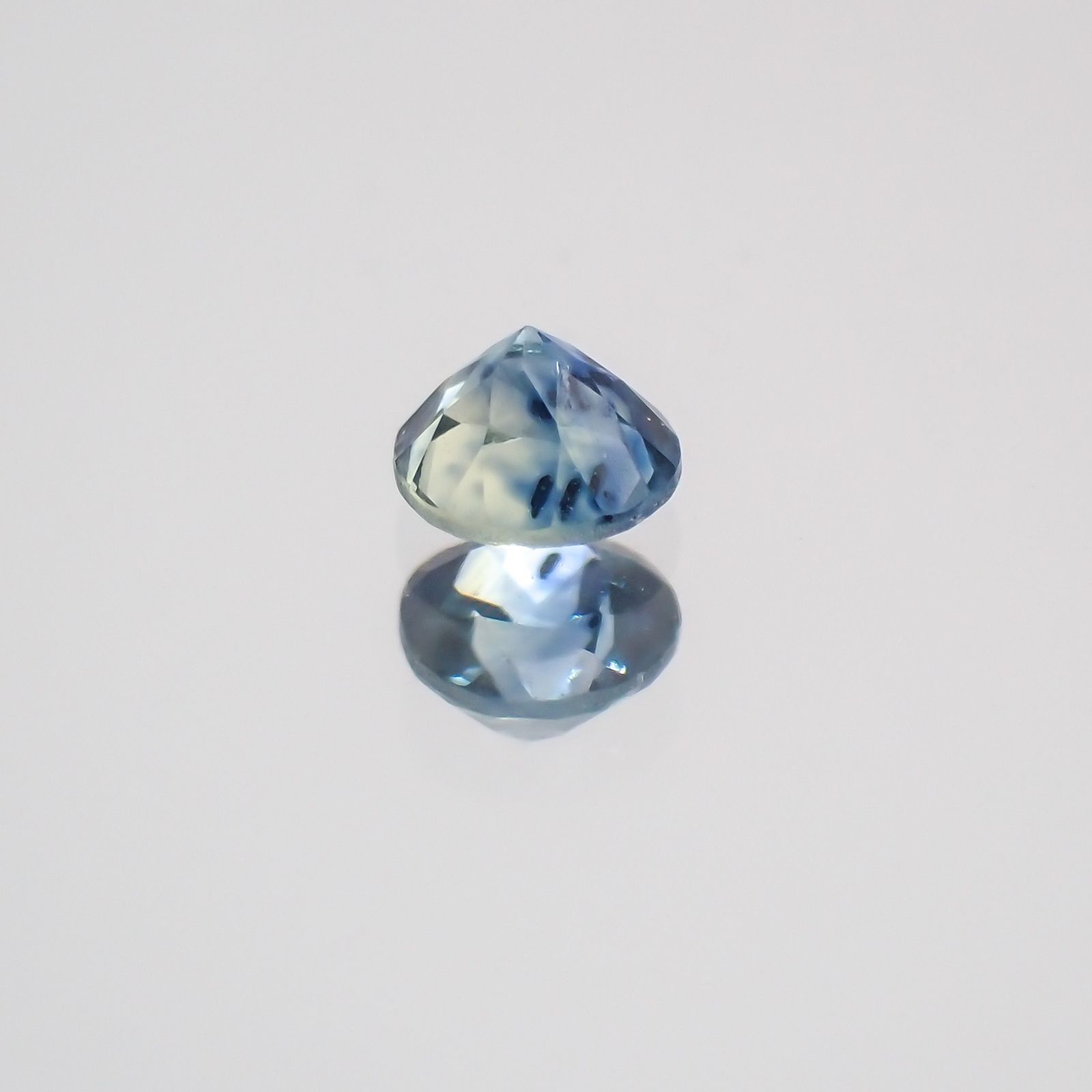 モンタナサファイア アメリカ産 ルース 0.106ct[21039900]2.7×2.7mm前後