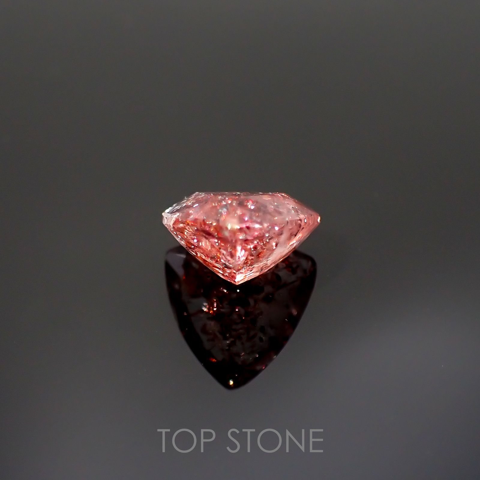 ファイヤークォーツ ナイジェリア産 2.48ct[220114748]9.6x9.8mm前後