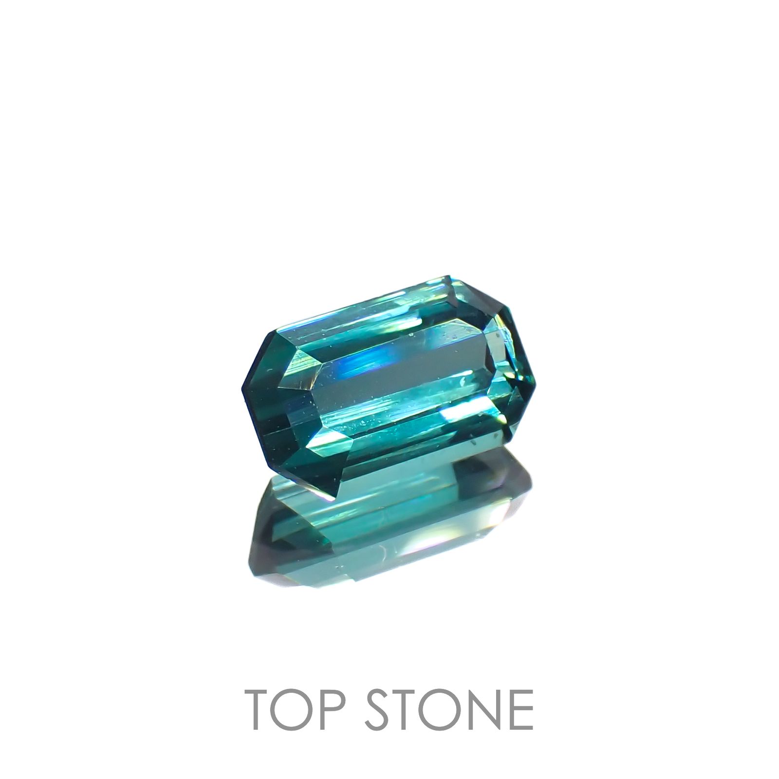 ブルートルマリン(宝石名トルマリン)アフガニスタン産 0.64ct 識別済[221219471]6.6x4mm前後