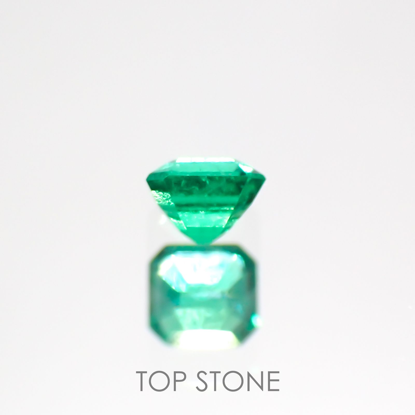 エメラルド コロンビア産 ルース 0.11ct[201912836]2.9×2.7mm前後